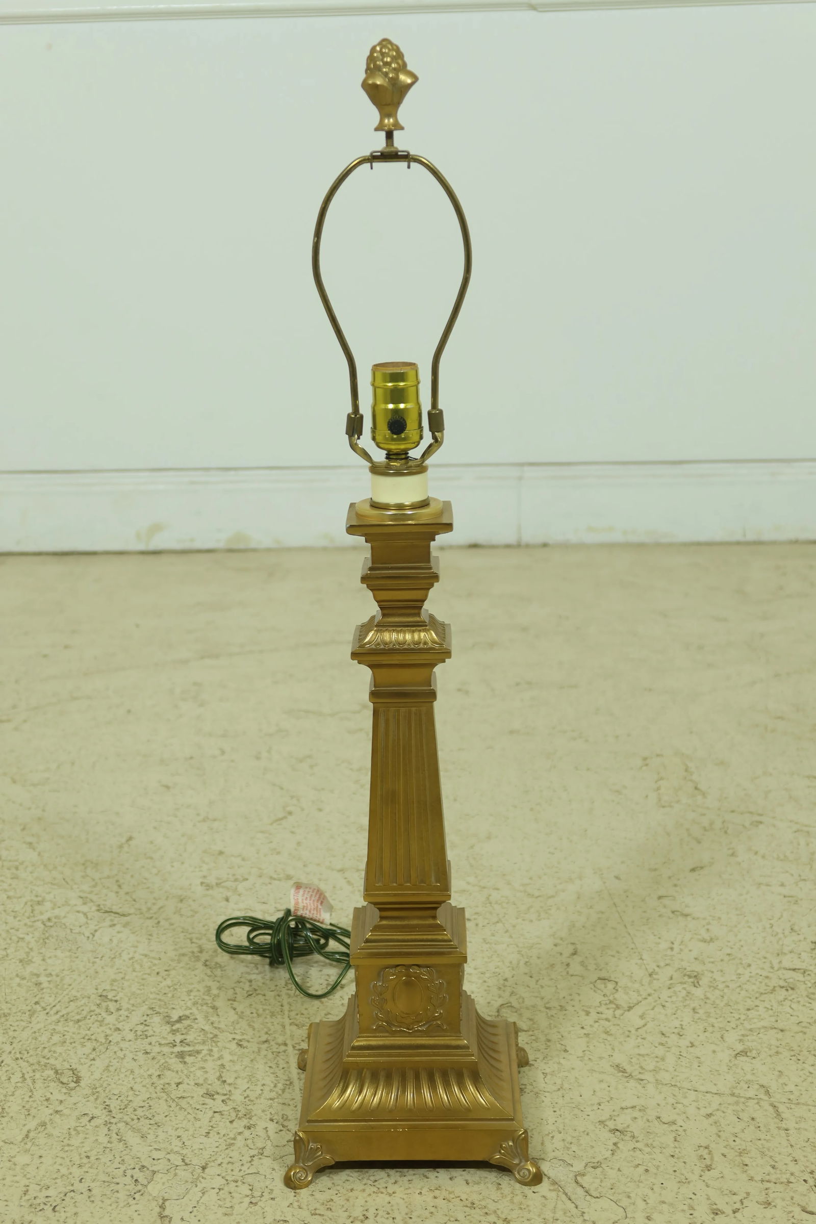 Classical Brass Finish Column Table Lamp - 7