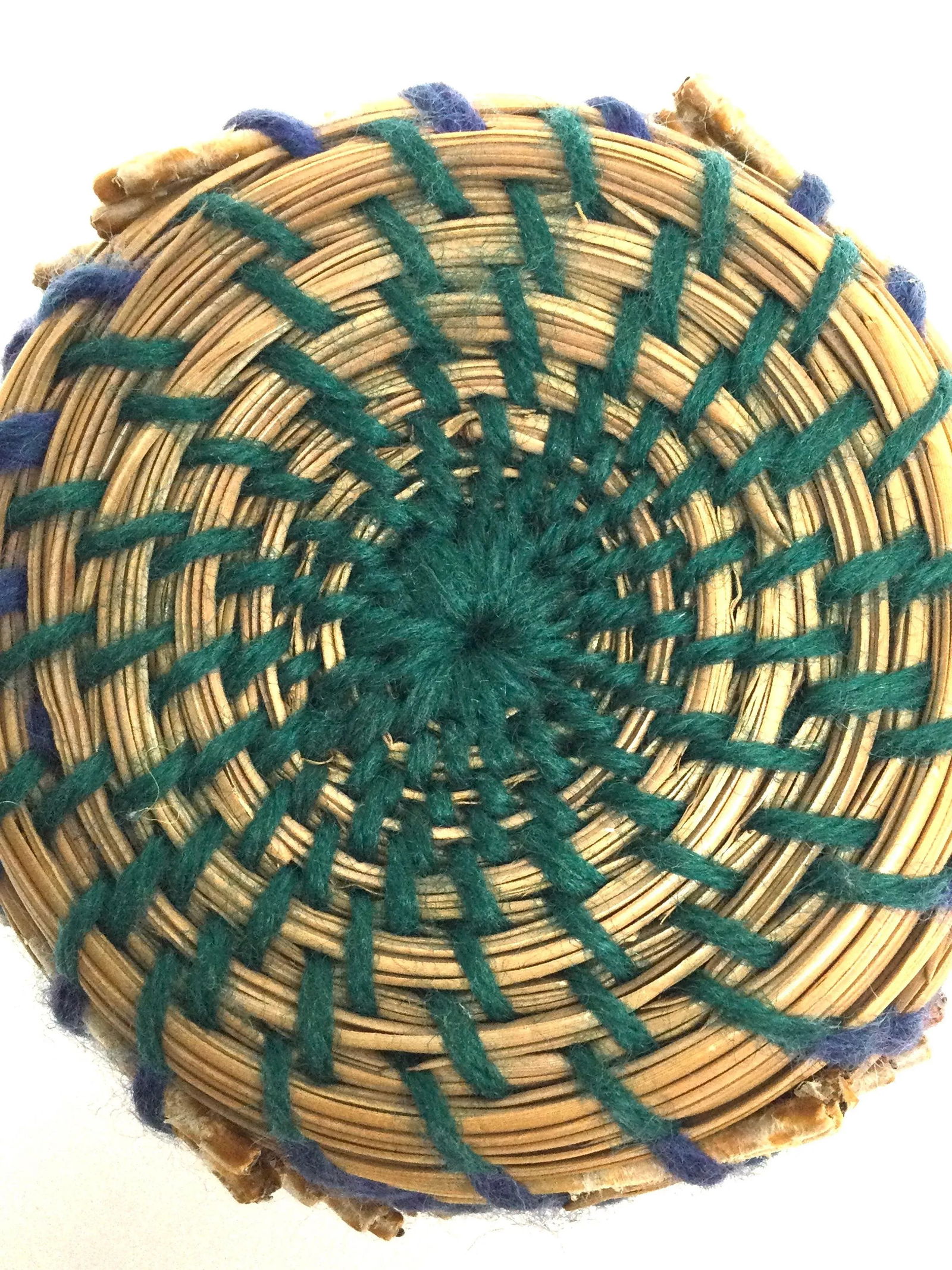 Vintage Folk Art Basket Design Trinket Holder - 10