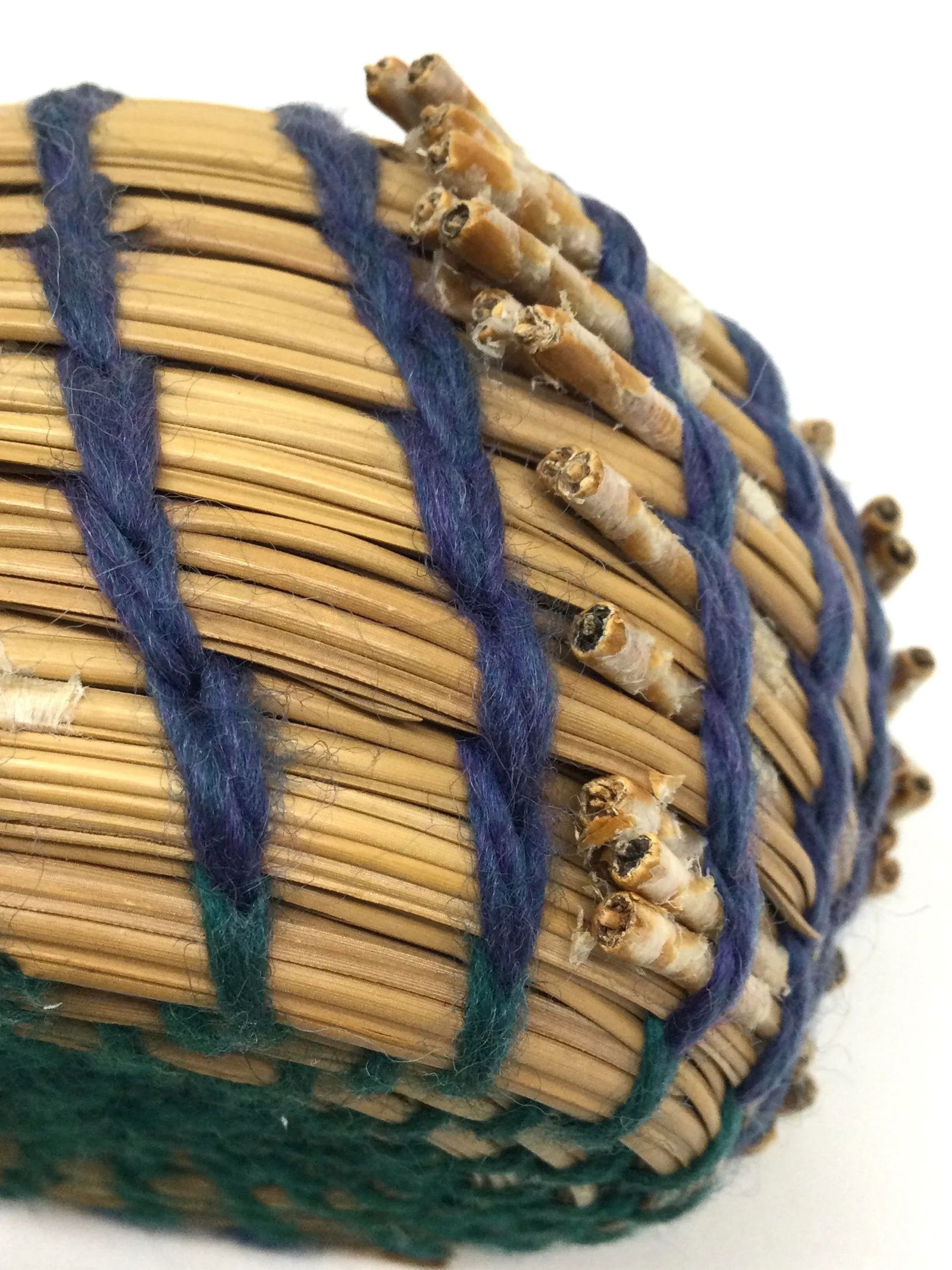 Vintage Folk Art Basket Design Trinket Holder - 9