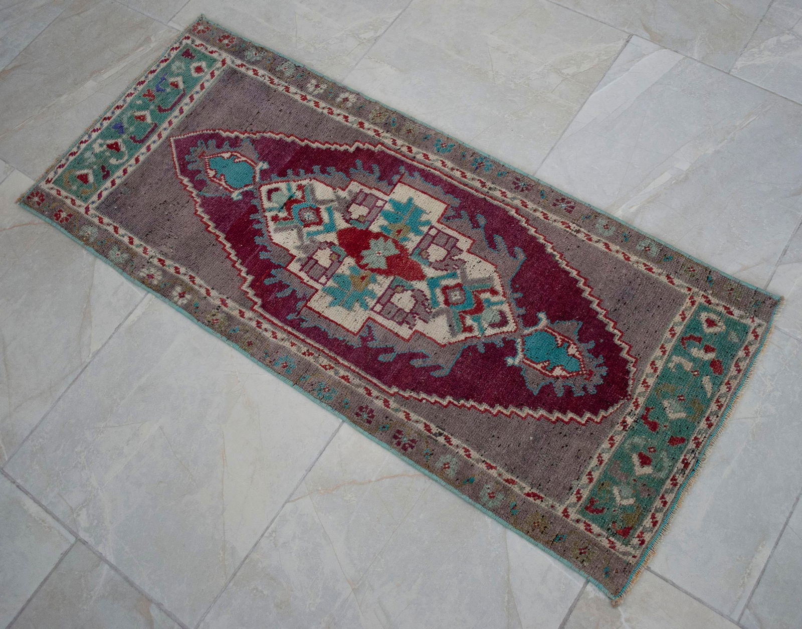 1970s Vintage Hand Knotted Small Rug - 11