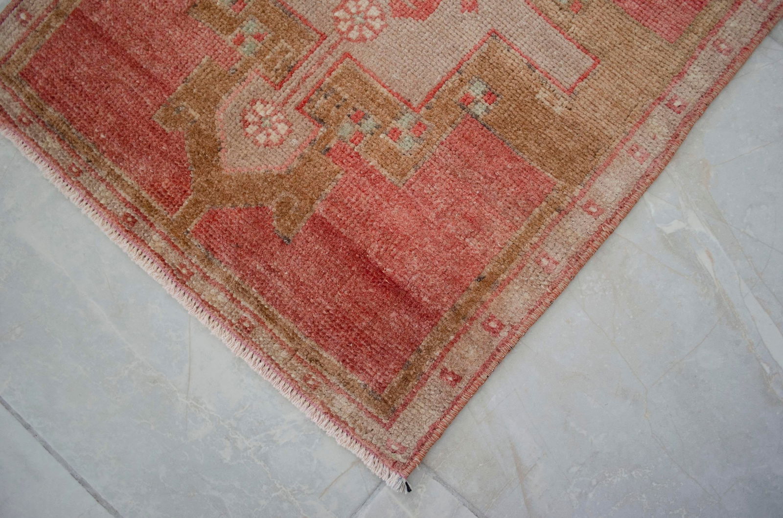 1970s Vintage Hand Knotted Small Rug - 6