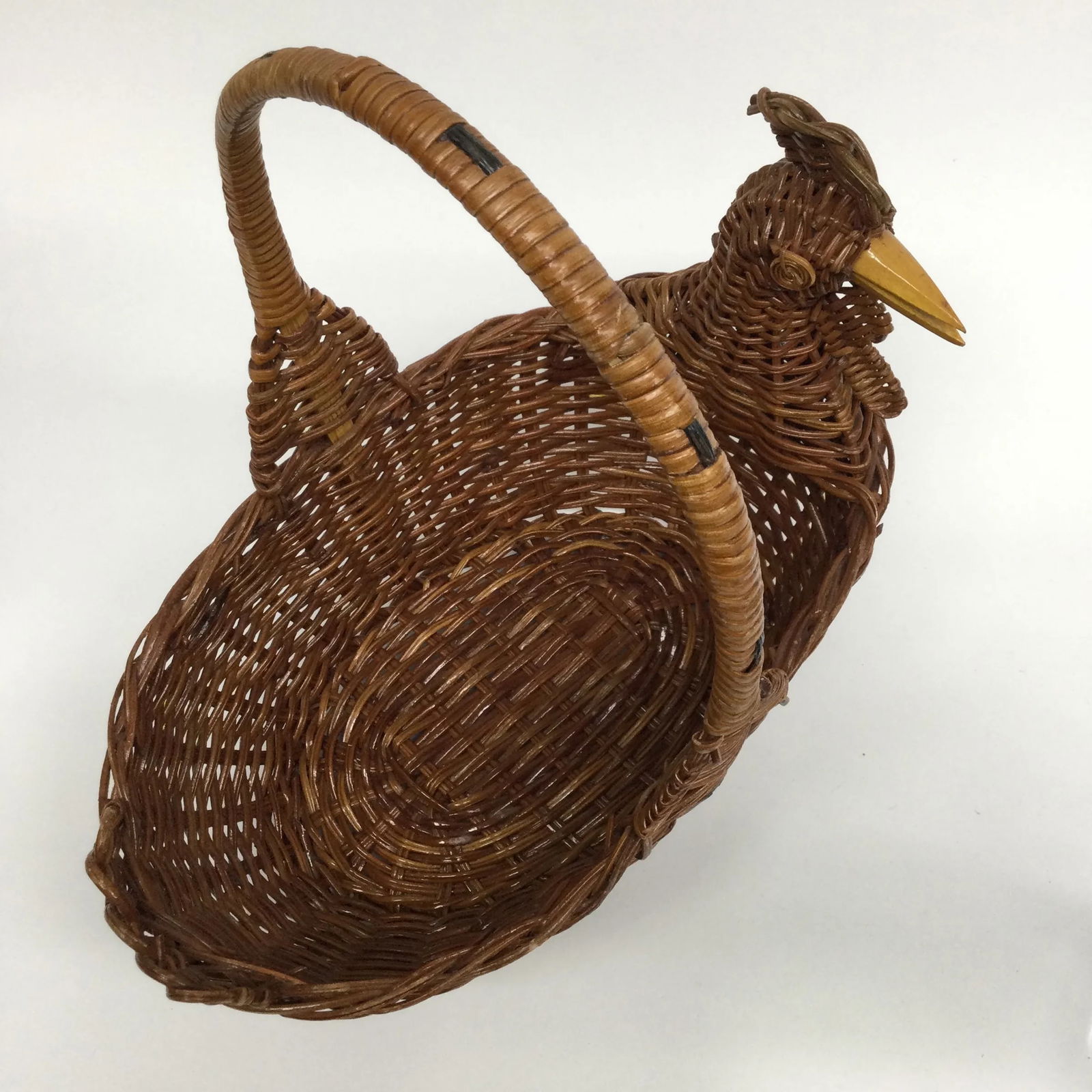 Vintage Chicken Sculpted Rattan Basket - 8