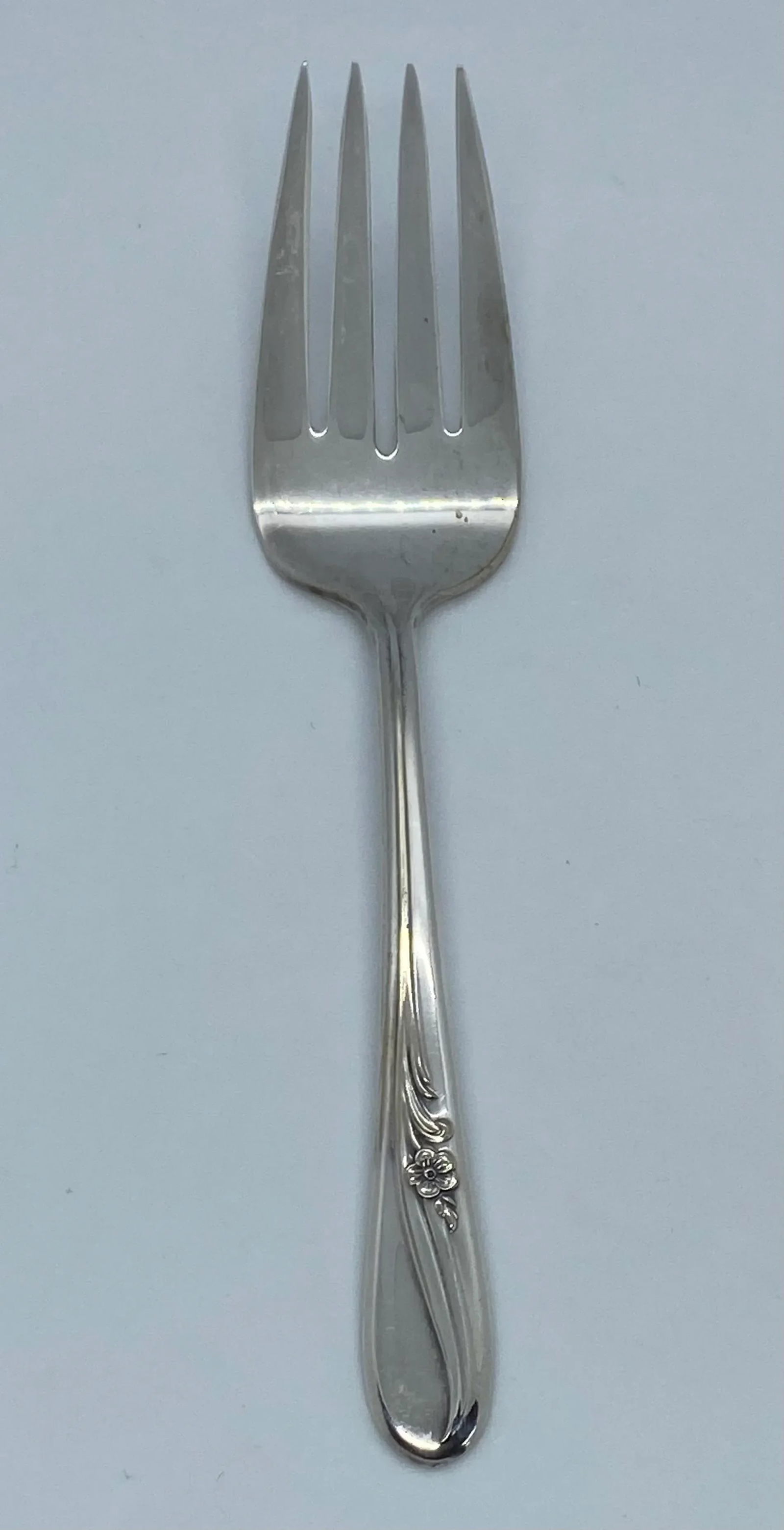 1940 Holmes & Tuttle (H. & T) Silverplate "œMeadow Flower" Pattern Serving Fork - 13