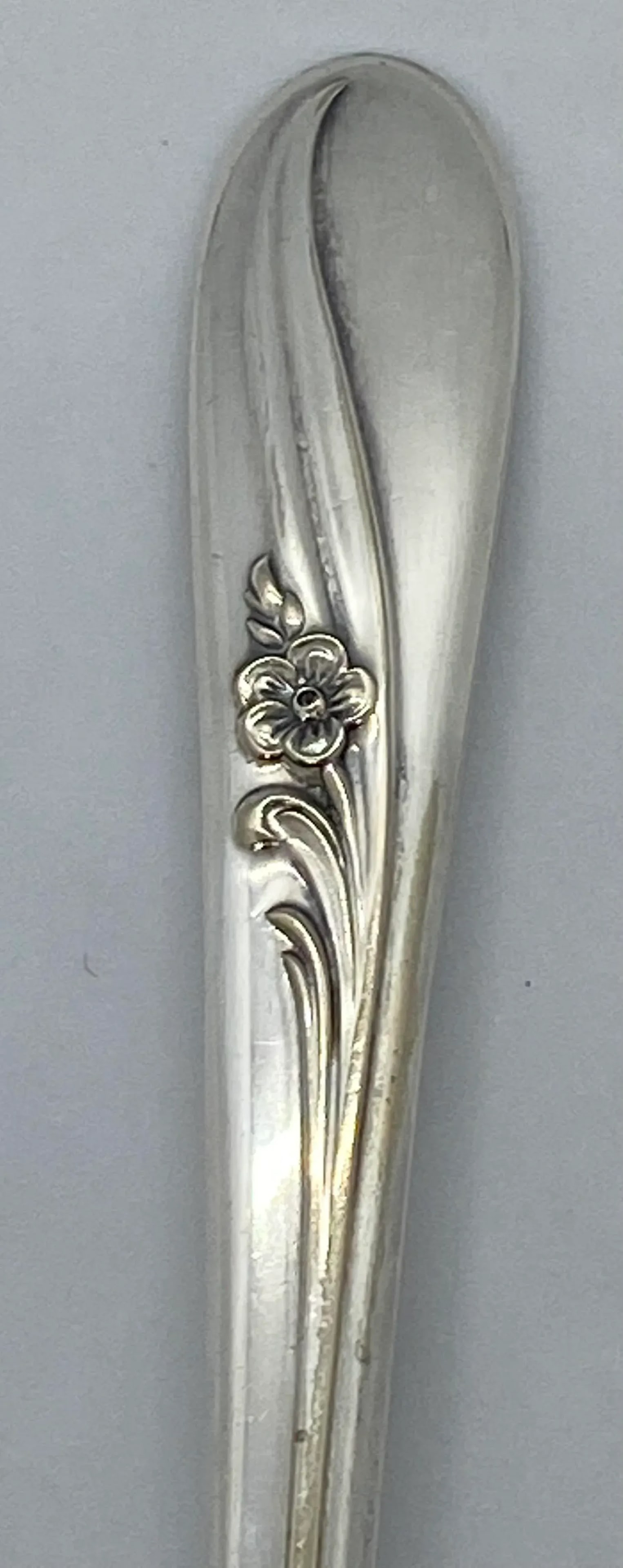 1940 Holmes & Tuttle (H. & T) Silverplate "œMeadow Flower" Pattern Serving Fork - 6