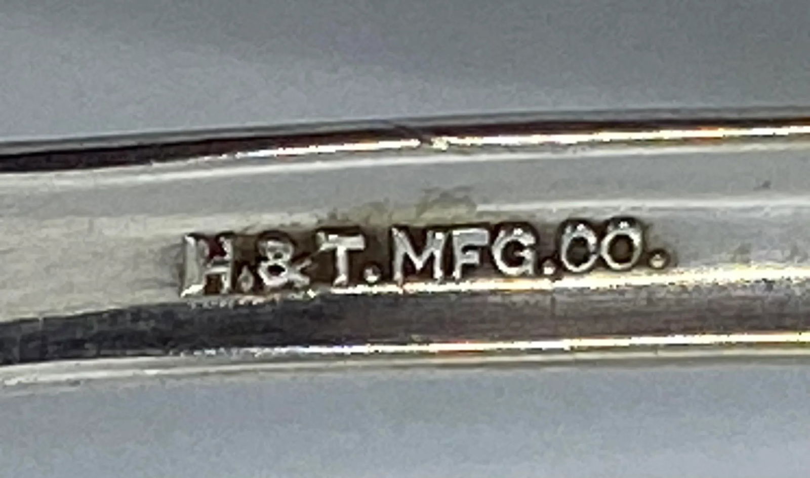 1940 Holmes & Tuttle (H. & T) Silverplate "œMeadow Flower" Pattern Serving Fork - 9