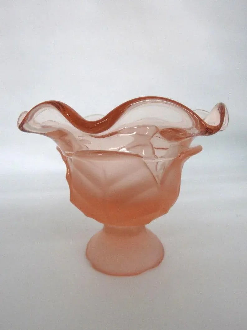 Viking Glass Epic Leaf Satin Pink Ruffled Rim Candy Dish Compote - 11