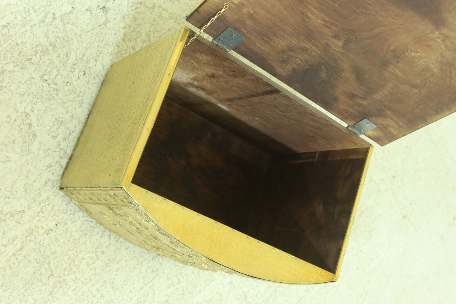 Dutch Embossed Brass Flip Top Tinder Box - 6