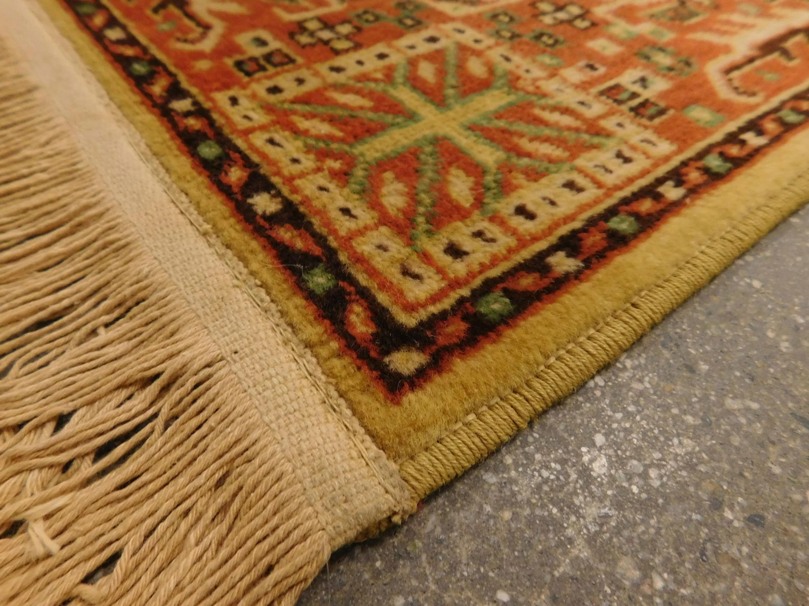 1990s Vintage Geometric Style Rug. 3'3"x 5'2" - 8