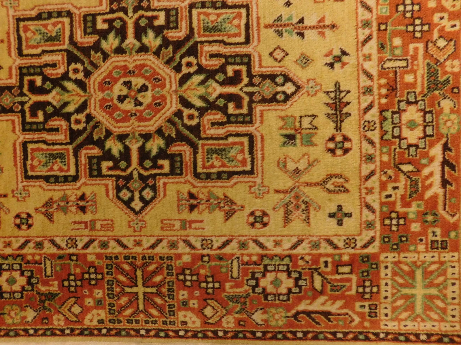 1990s Vintage Geometric Style Rug. 3'3"x 5'2" - 9