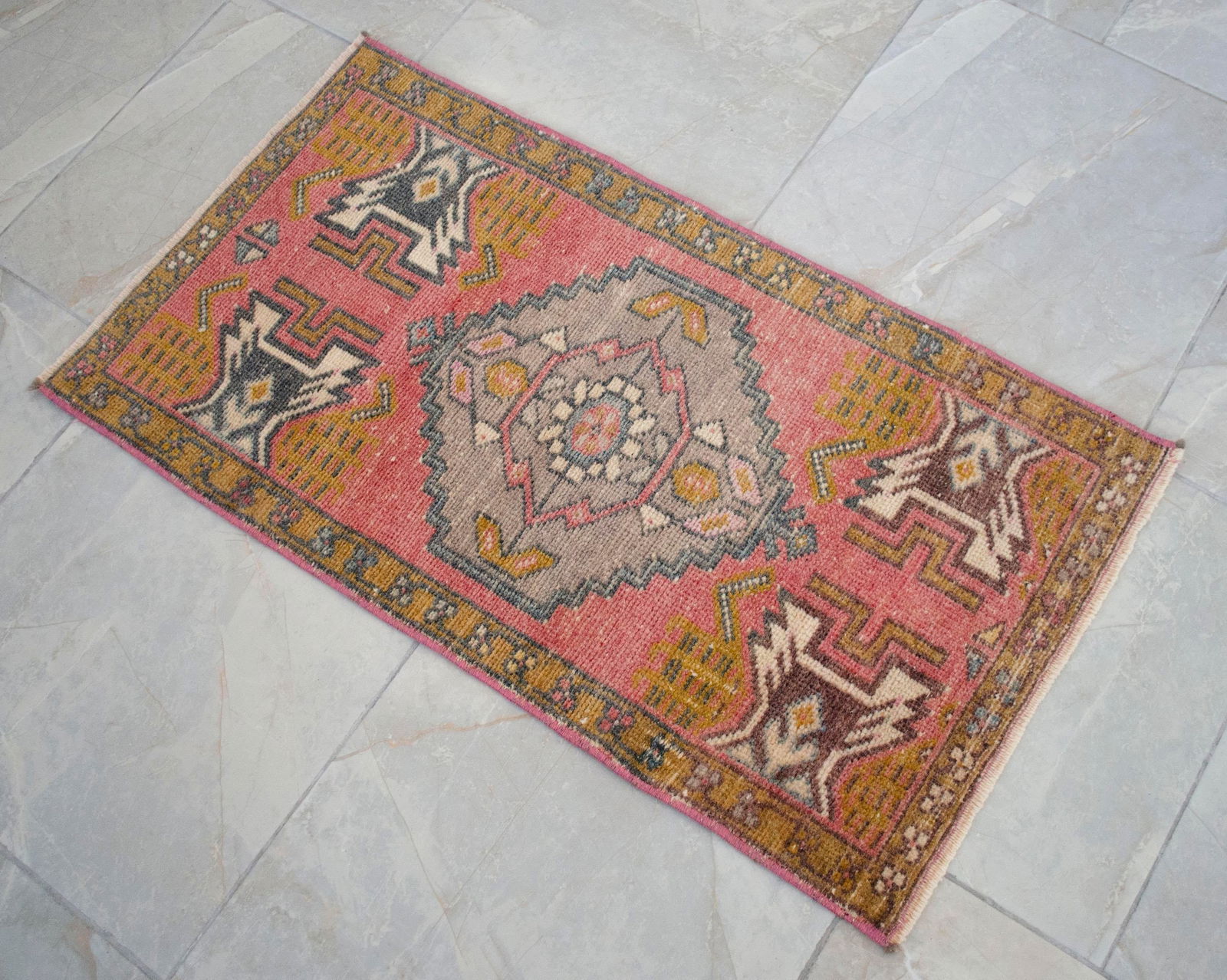 1970s Hand Knotted Turkish Rug 1'7" X 2'11" - 2