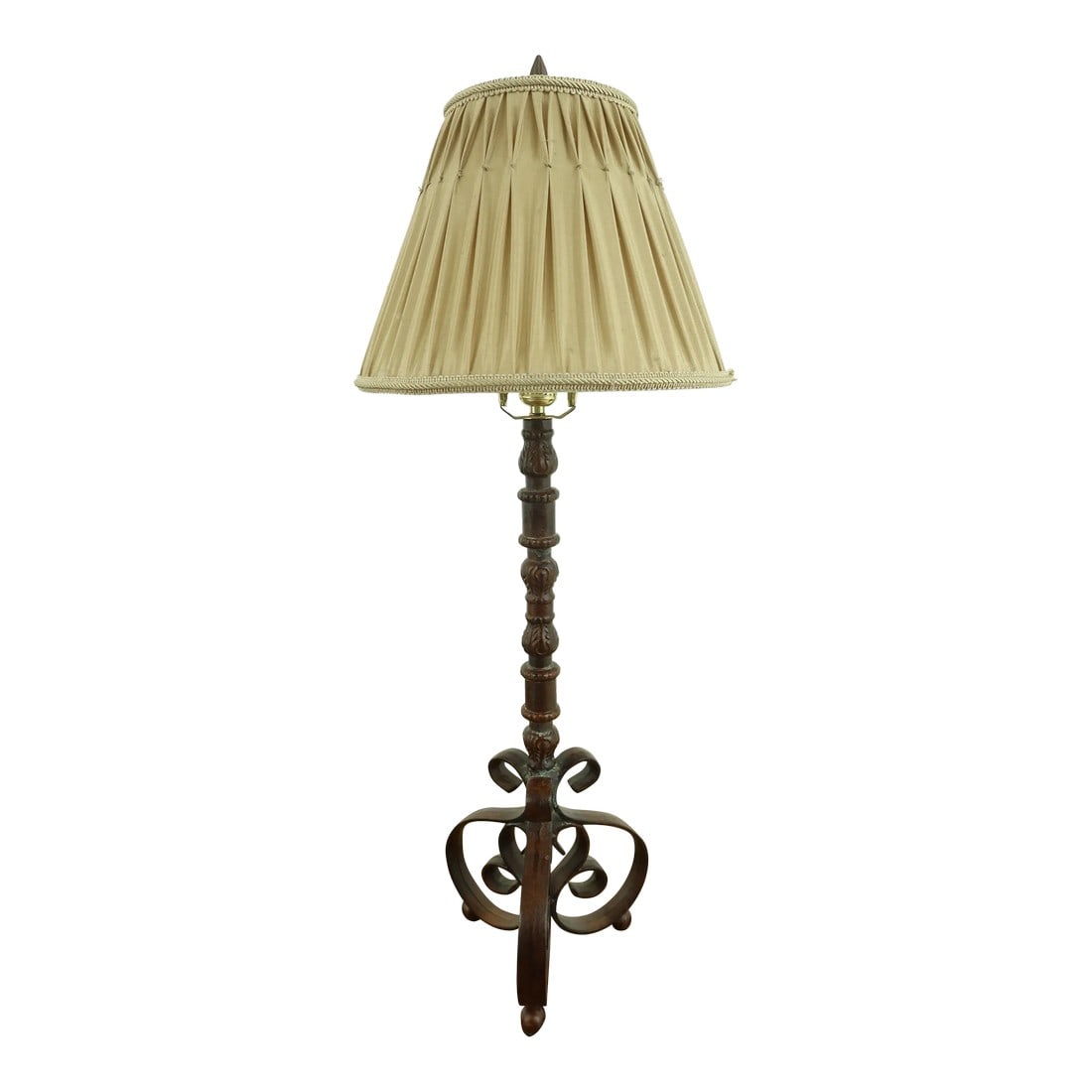 Scrolled Iron Base Table Lamp W. Shade (1 of 5)