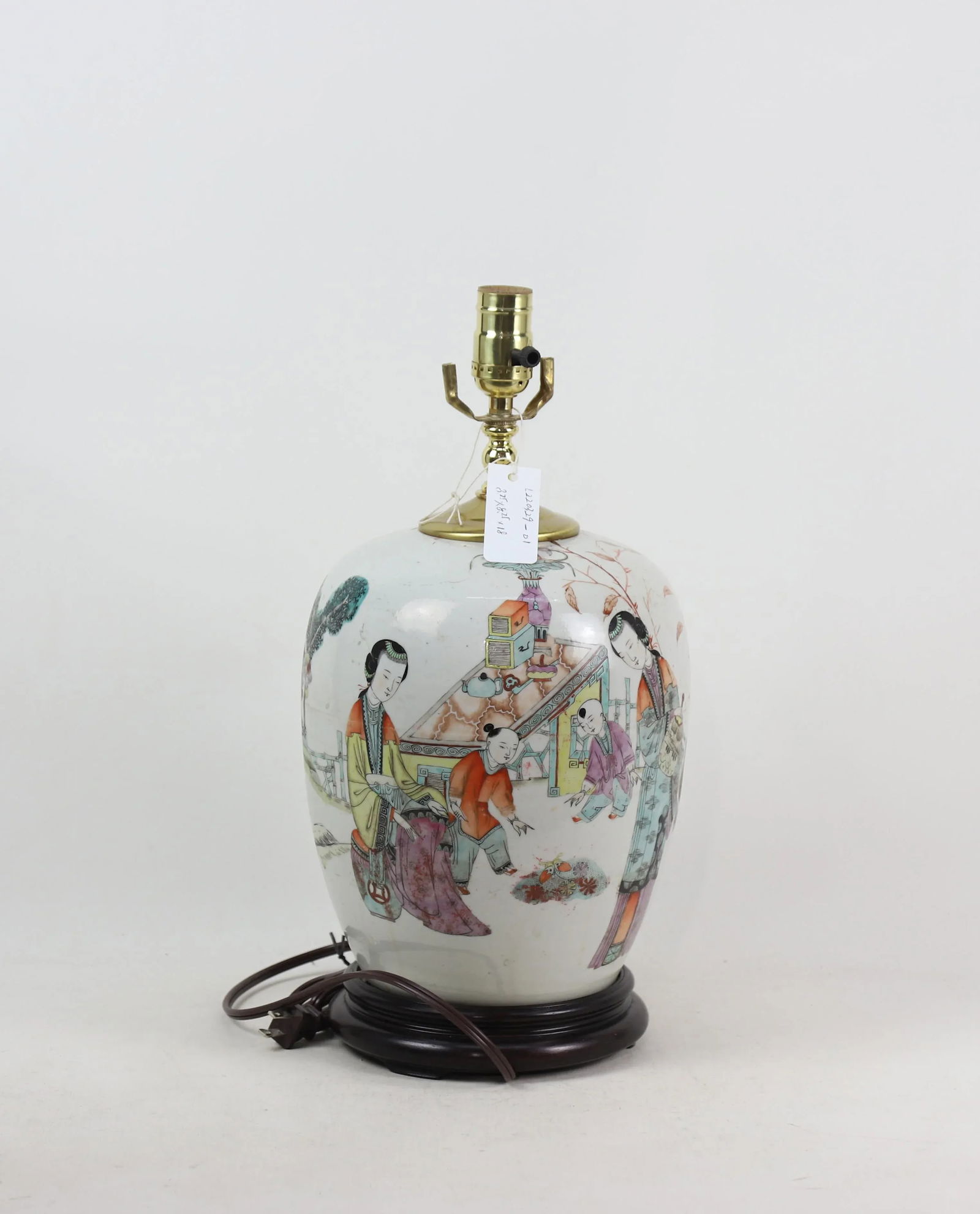 Chinese Antique Famille Rose Porcelain Vase Table Lamp - 3