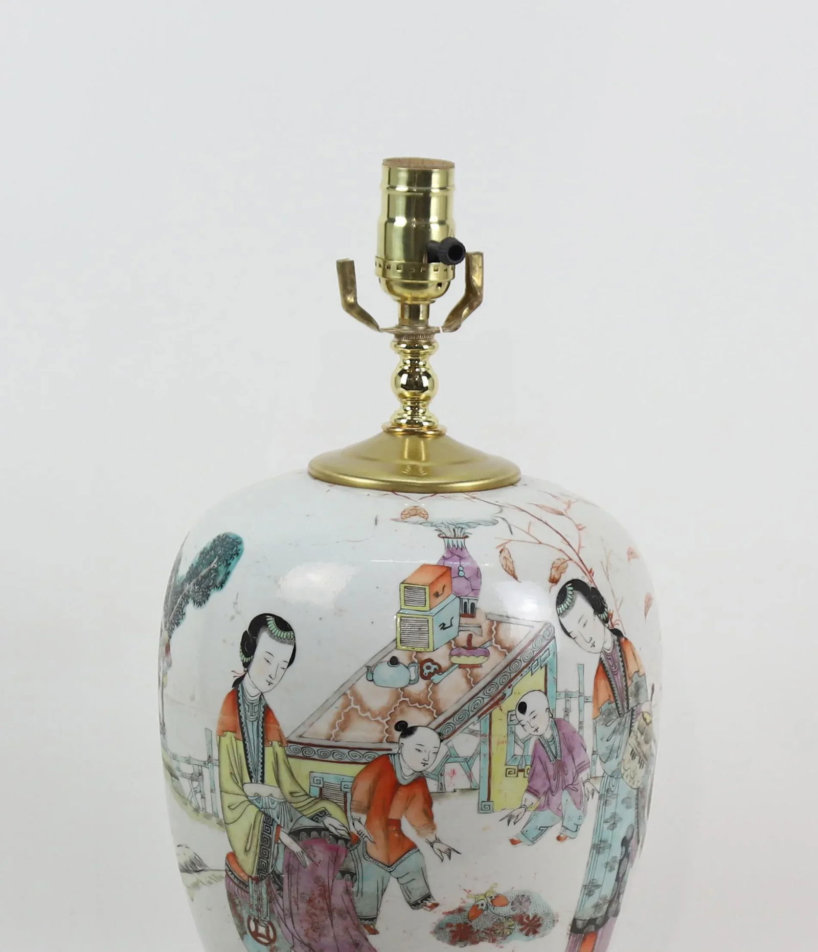 Chinese Antique Famille Rose Porcelain Vase Table Lamp - 7