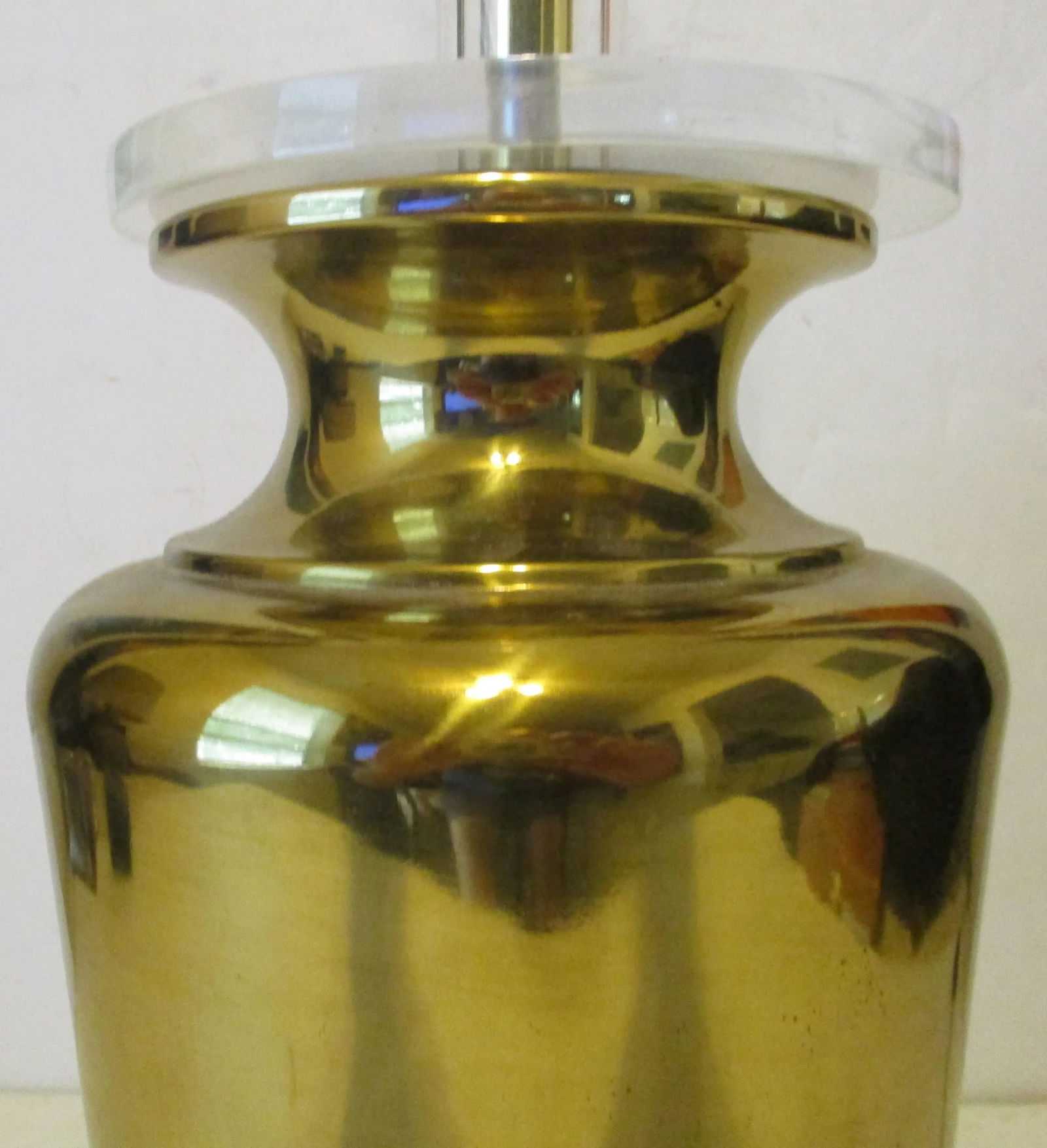 1970s Chapman Brass Lucite Ginger Jar Black Snakeskin Pattern Shade Table Lamp - 6