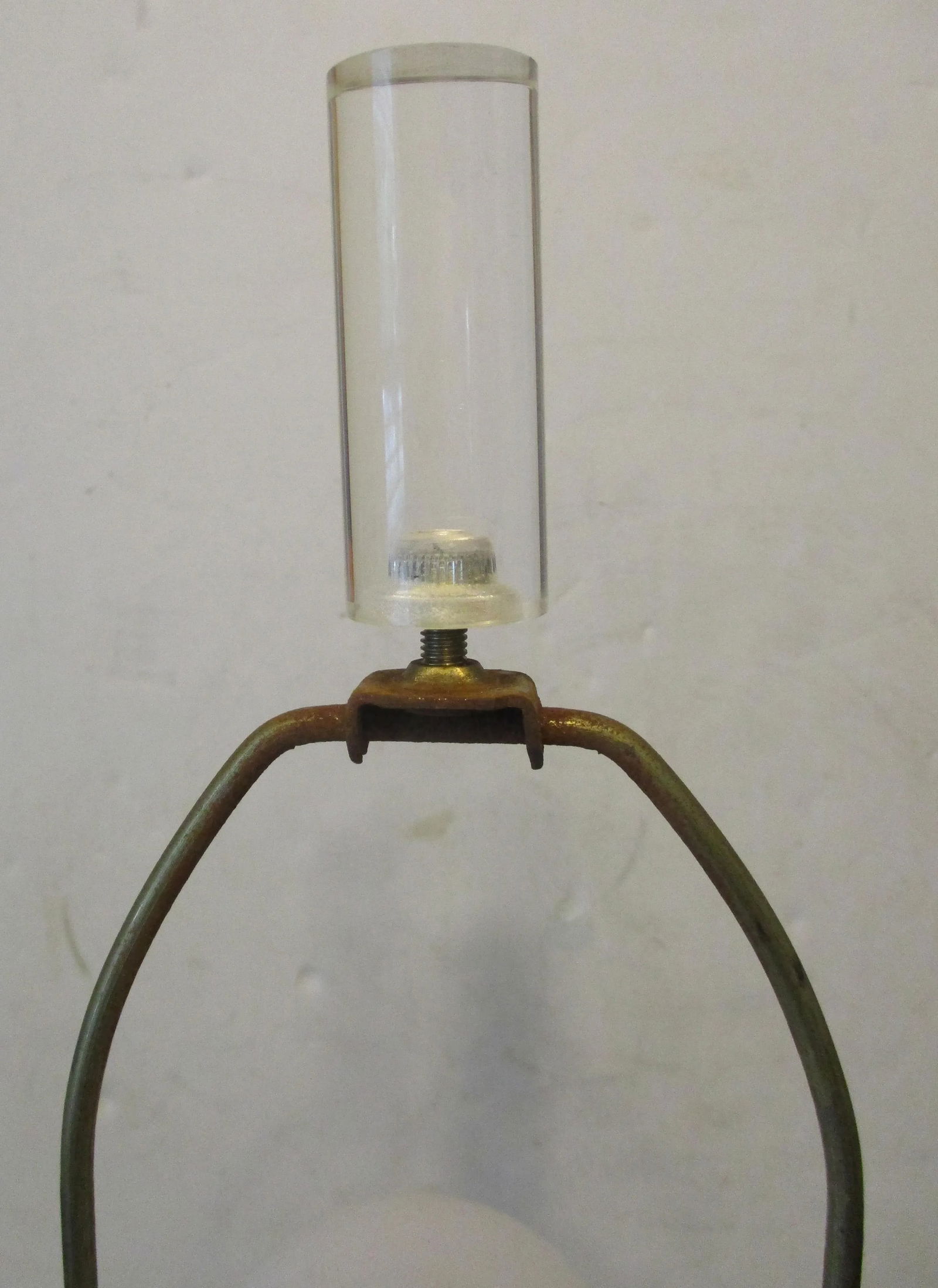 1970s Chapman Brass Lucite Ginger Jar Black Snakeskin Pattern Shade Table Lamp - 9