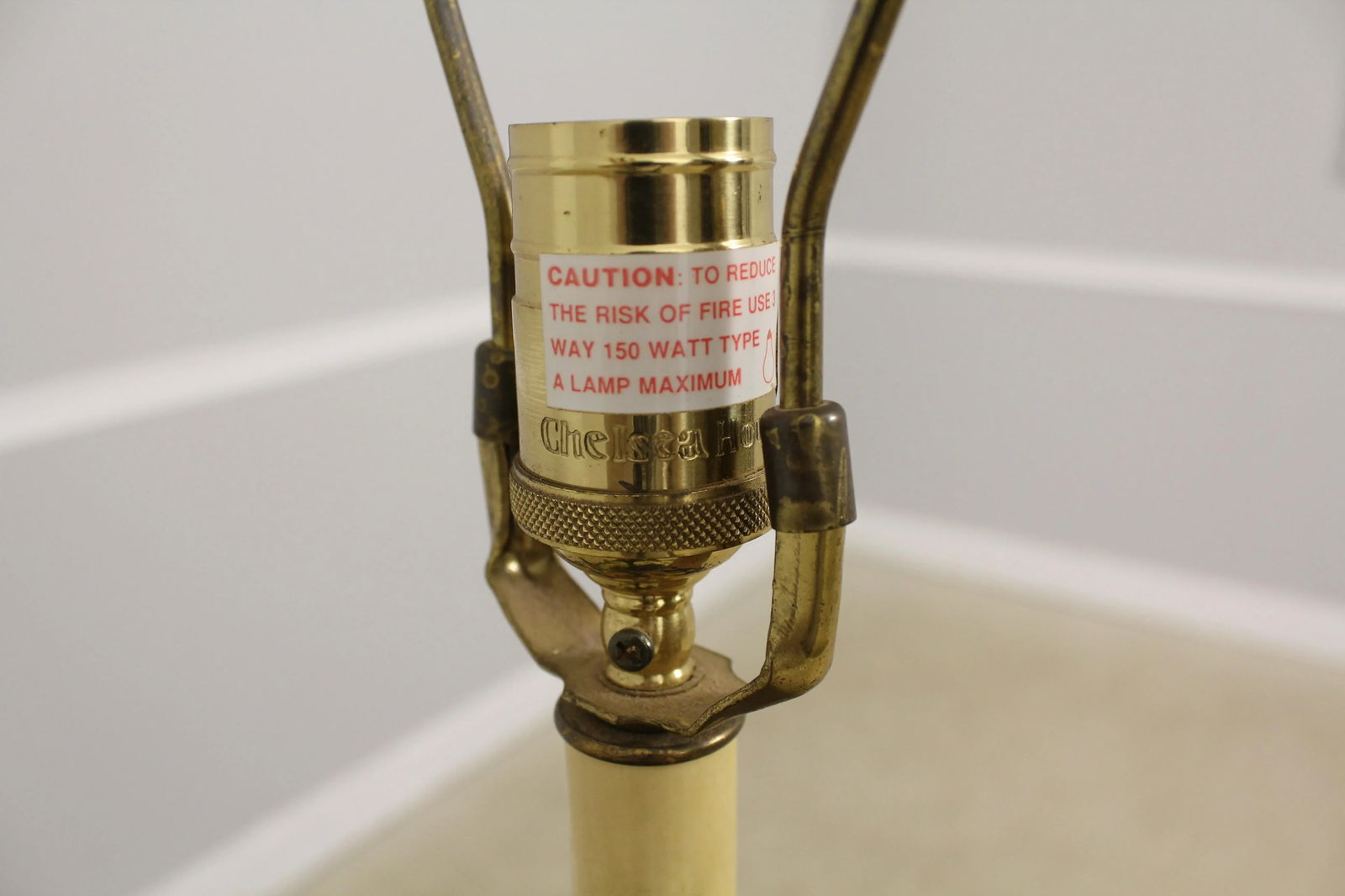 Chelsea House Toleware Paint Decorated Table Lamp - 8