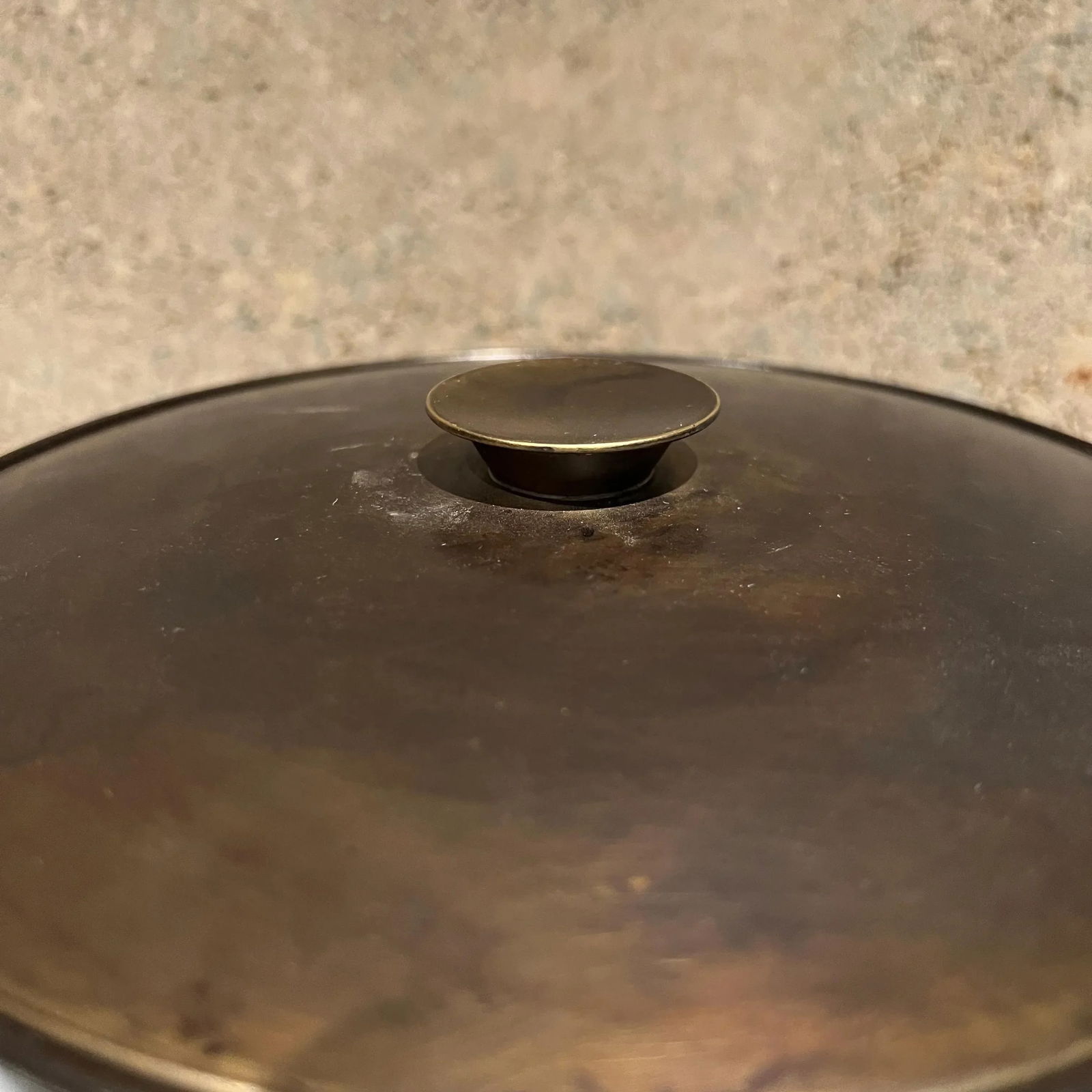 1950s Vintage Midcentury Lidded Bowl in Patinated Brass Style Tommi Parzinger - 6