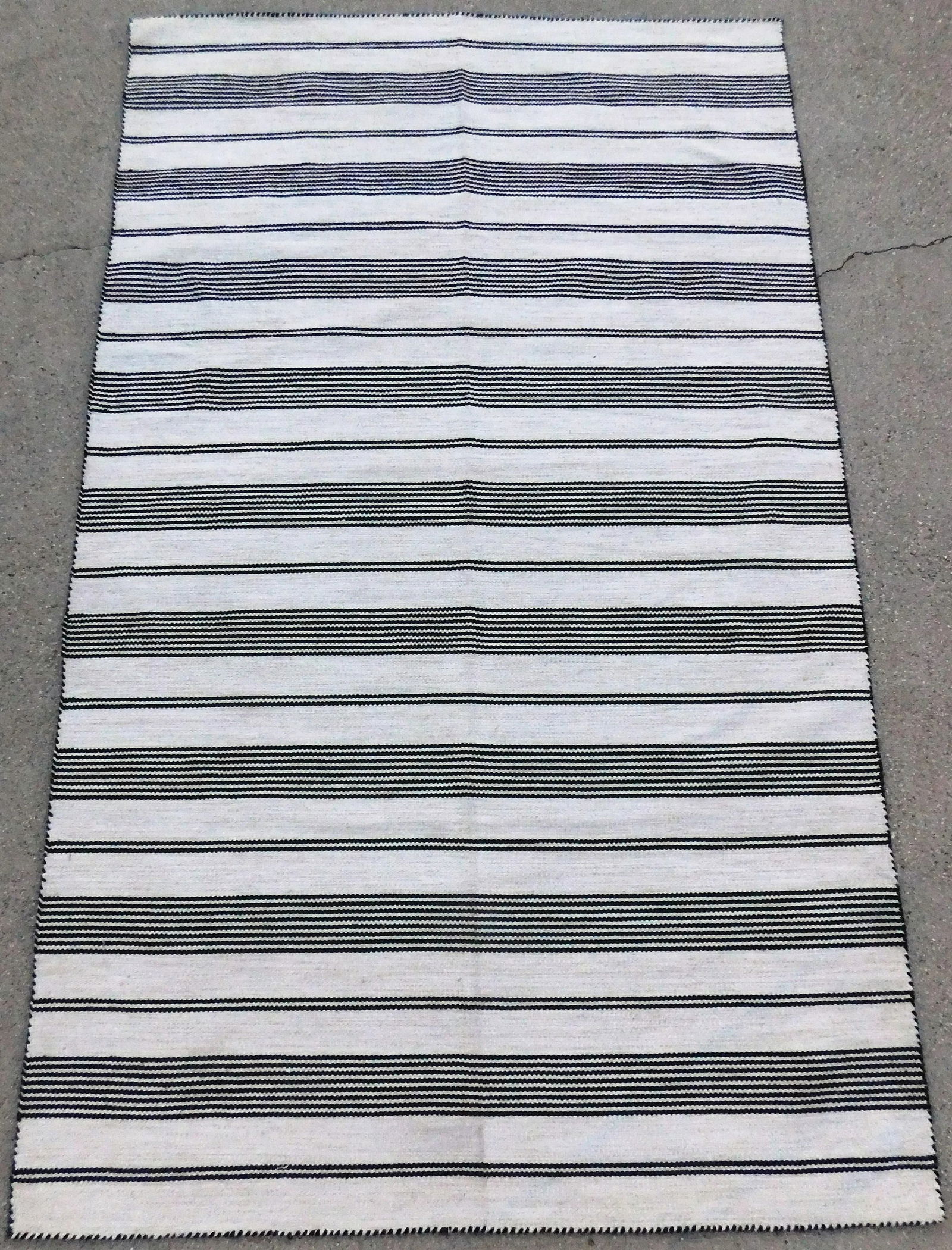 Vintage Handmade Navajo Style Kilim - 10