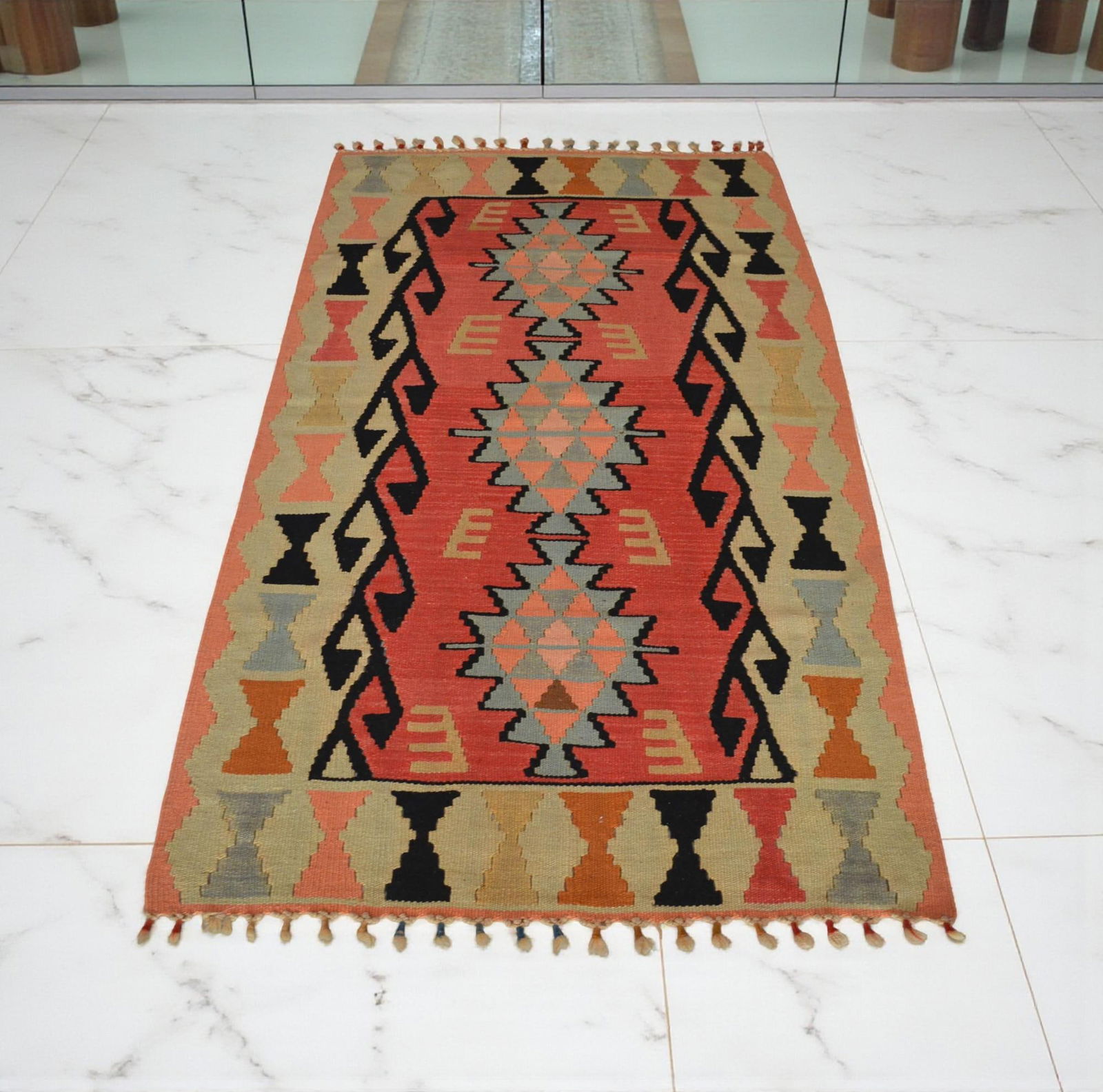 1980s Hand Woven Colorful Kilim Rug - 3