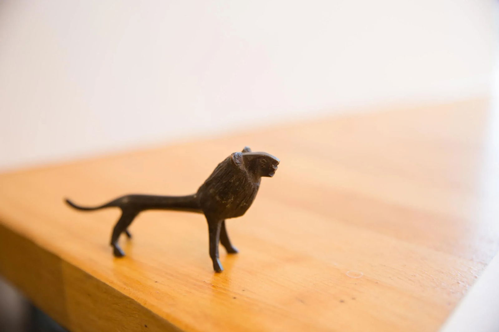 Vintage African Lion With Dark Patina - 3