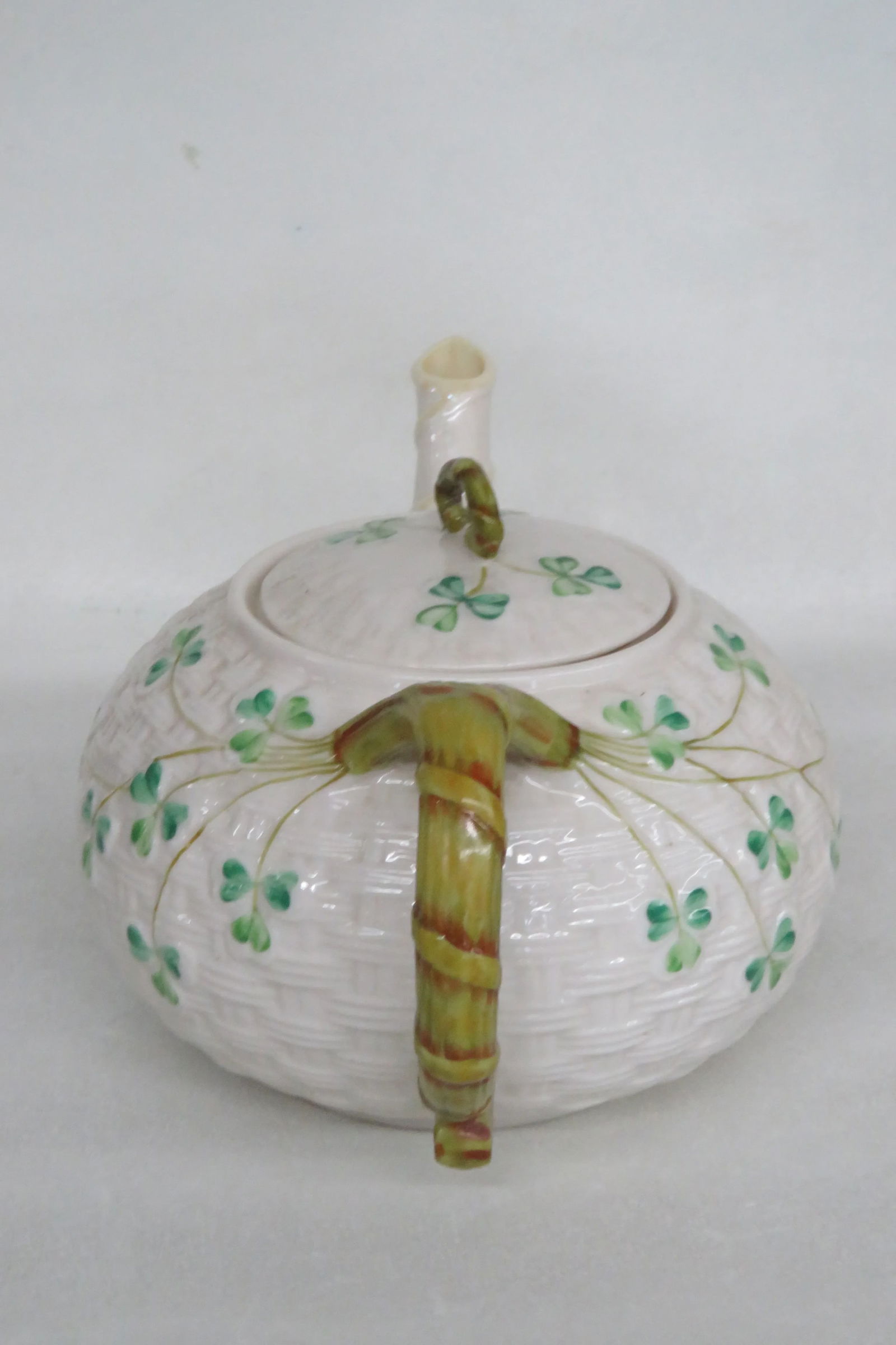 Belleek Ireland Shamrock Basket Weave Teapot - 4