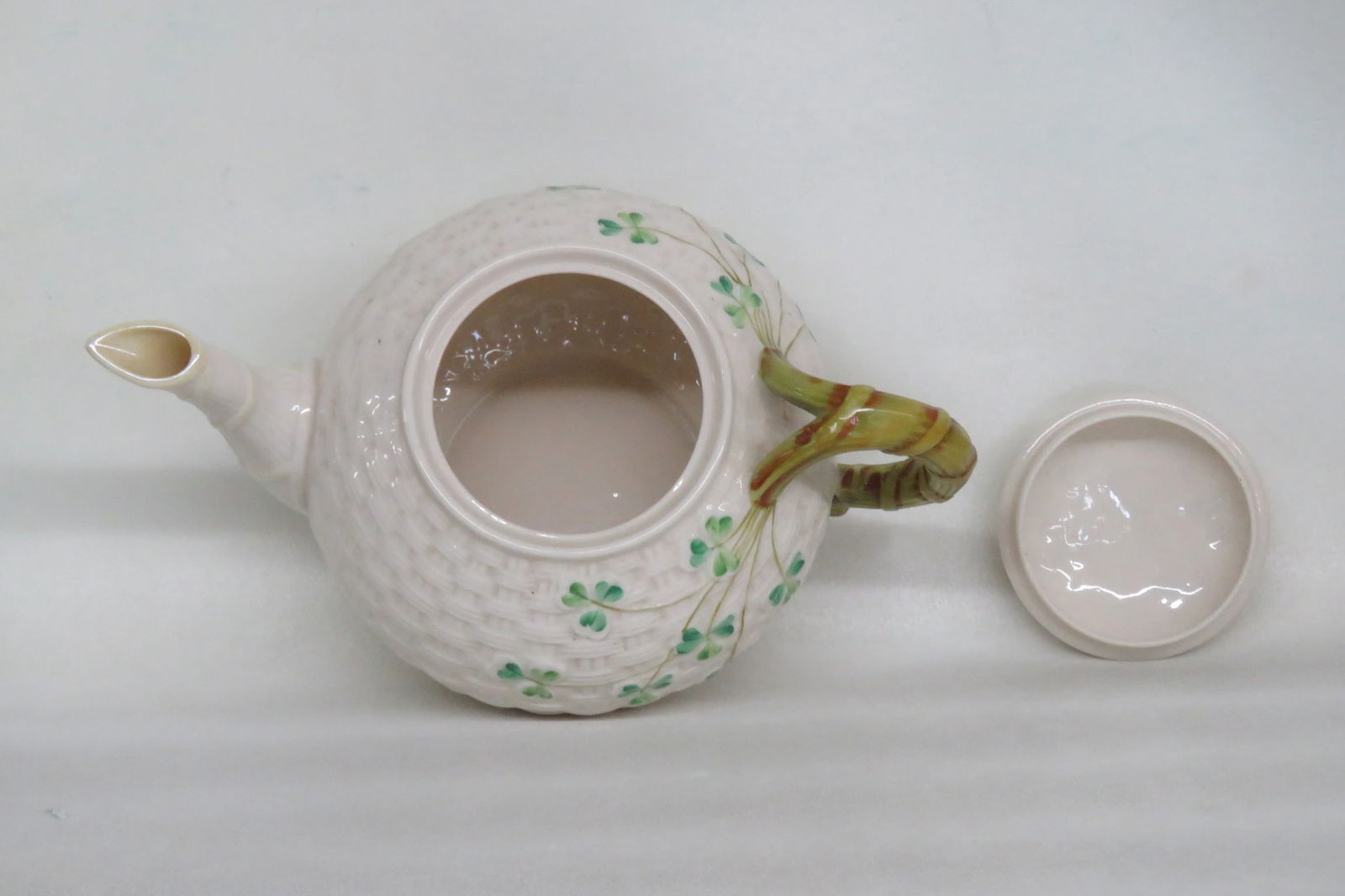 Belleek Ireland Shamrock Basket Weave Teapot - 8