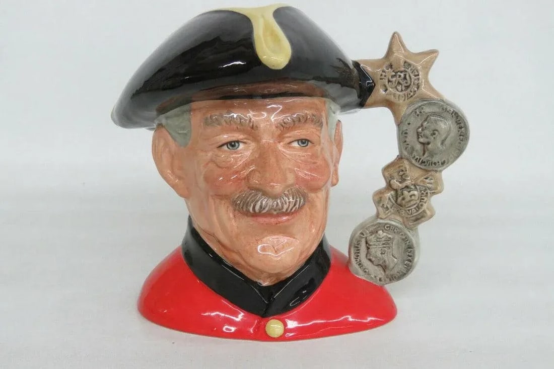 Royal Doulton Chelsea Pensioner D6817 English Porcelain Character Mug - 11