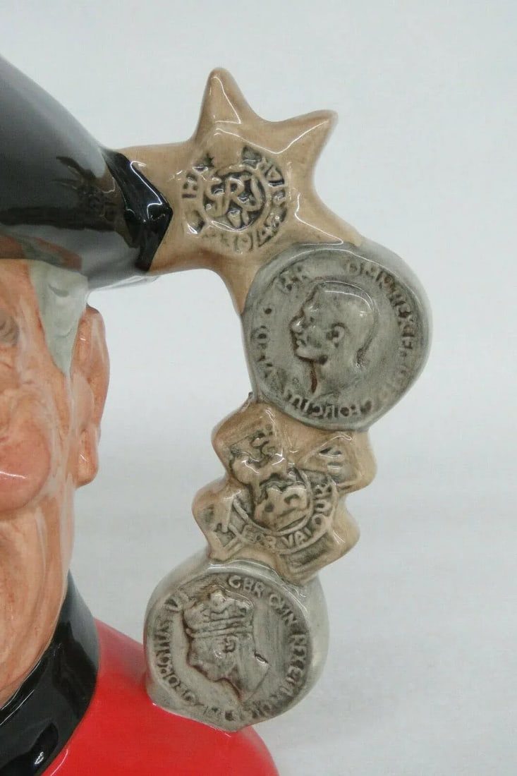 Royal Doulton Chelsea Pensioner D6817 English Porcelain Character Mug - 7