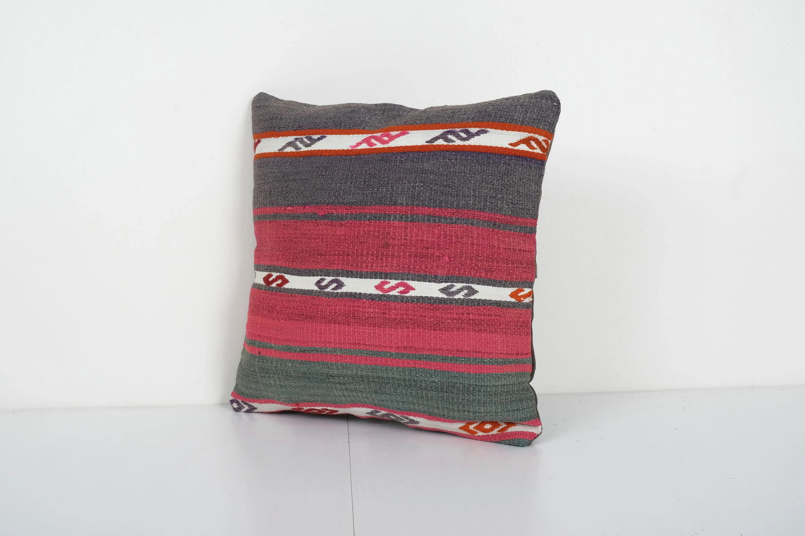 Turkish Decorative Kilim Pillow Cover - 3
