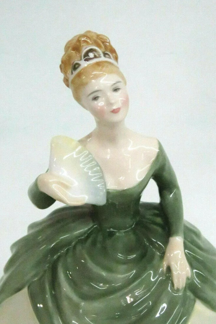 Royal Doulton HN2312 Soiree English Bone China Porcelain Figurine - 8