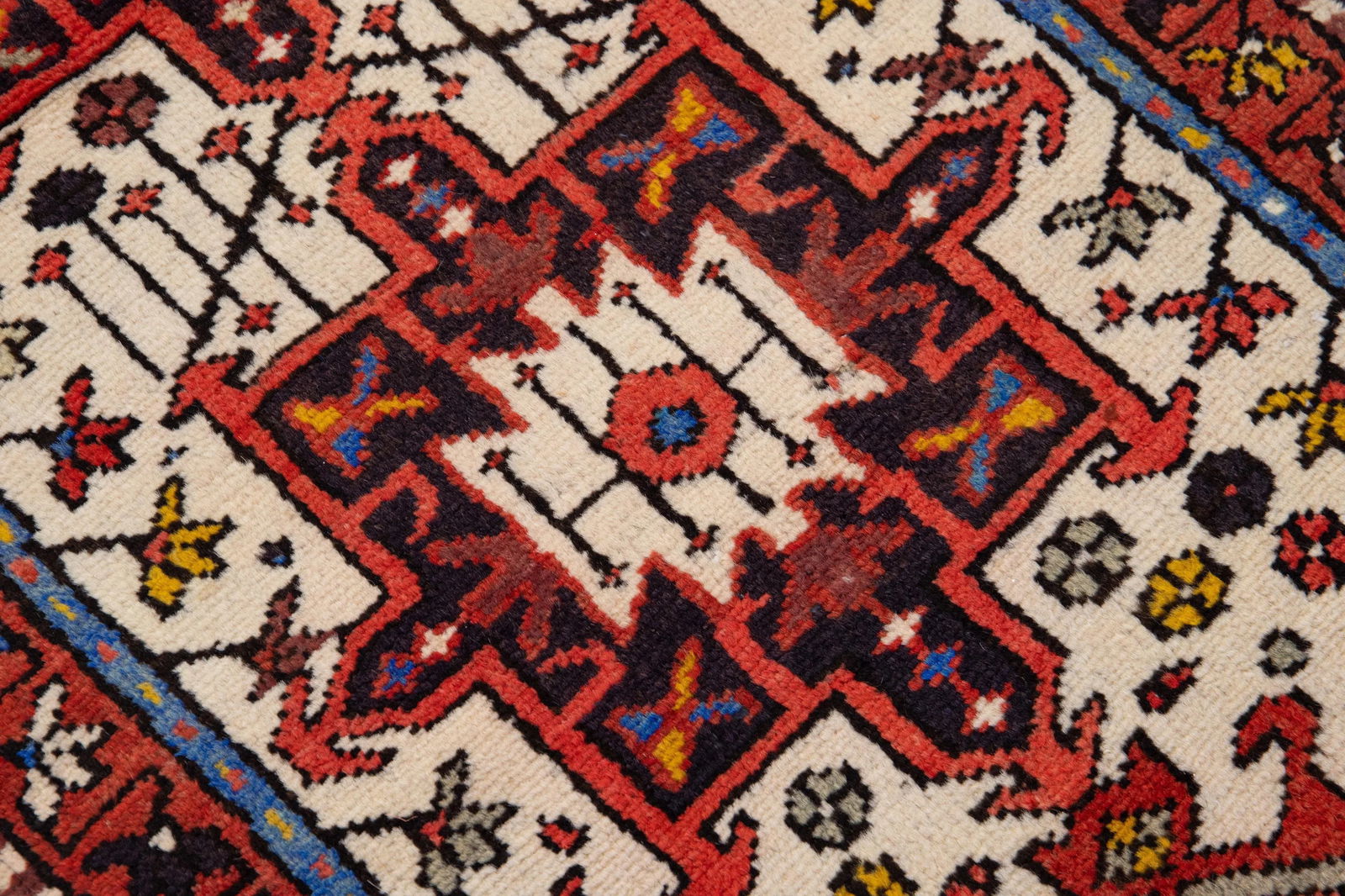 1960s Red Vintage Persian Heriz Handmade Geometric Wool Runner - 2