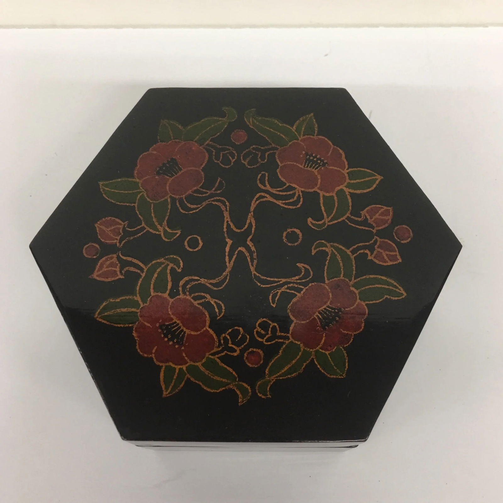 Vintage Lacquer Hexagon Box - 2
