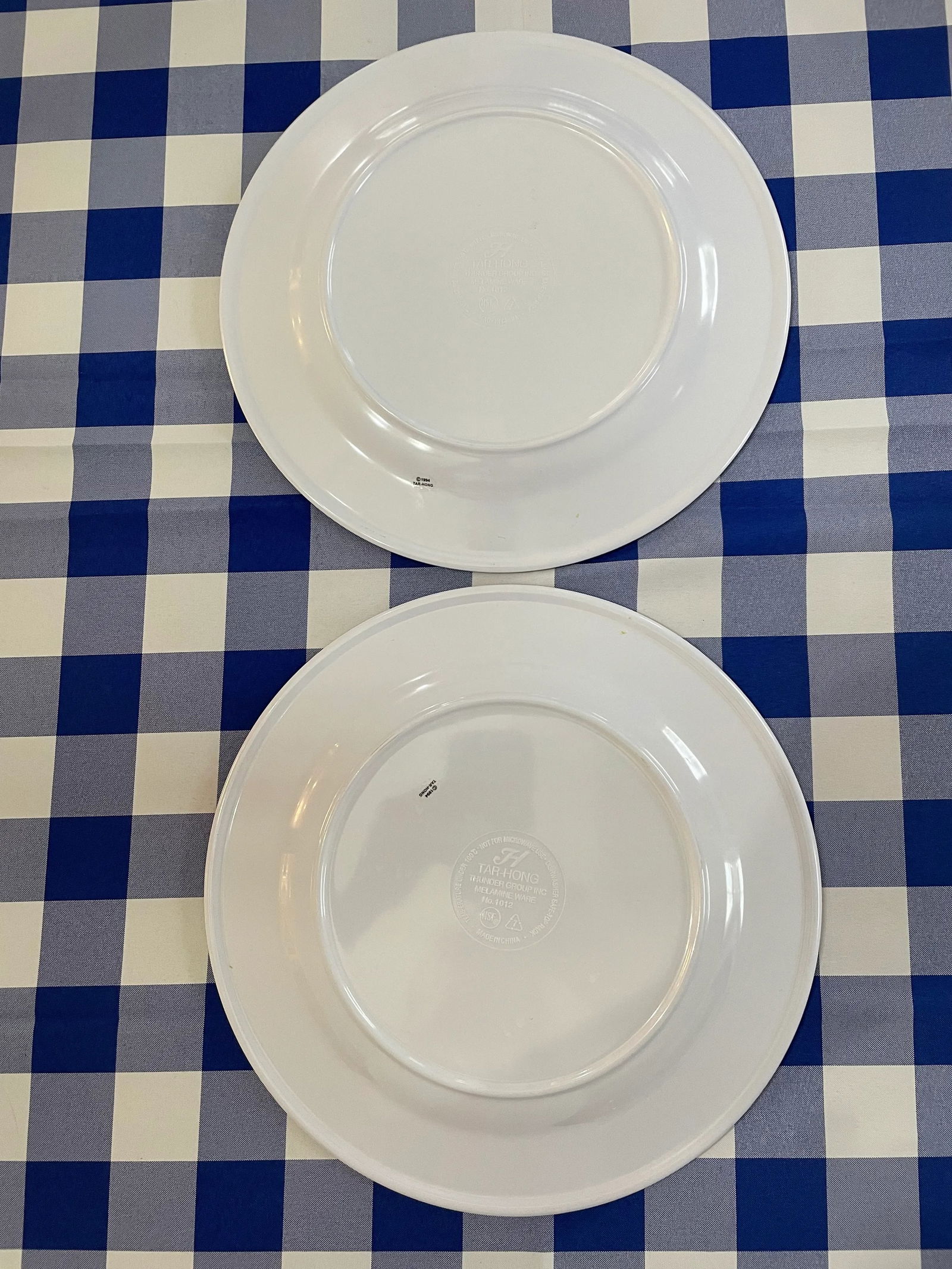 1994 Tai-Hong Imari Melamine Ware Large Round Platters - a Pair - 4