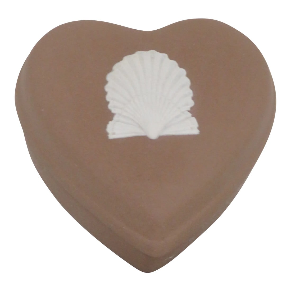 Wedgwood Jasperware Trinket Jewelry Heart Shape Box Brown: This excellent Trinket Box / Dish is made of Jasperware / pottery. This wonderful trinket box is stamped on the bottom as being made in England by Wedgwood, the fine ceramics and collectibles company,