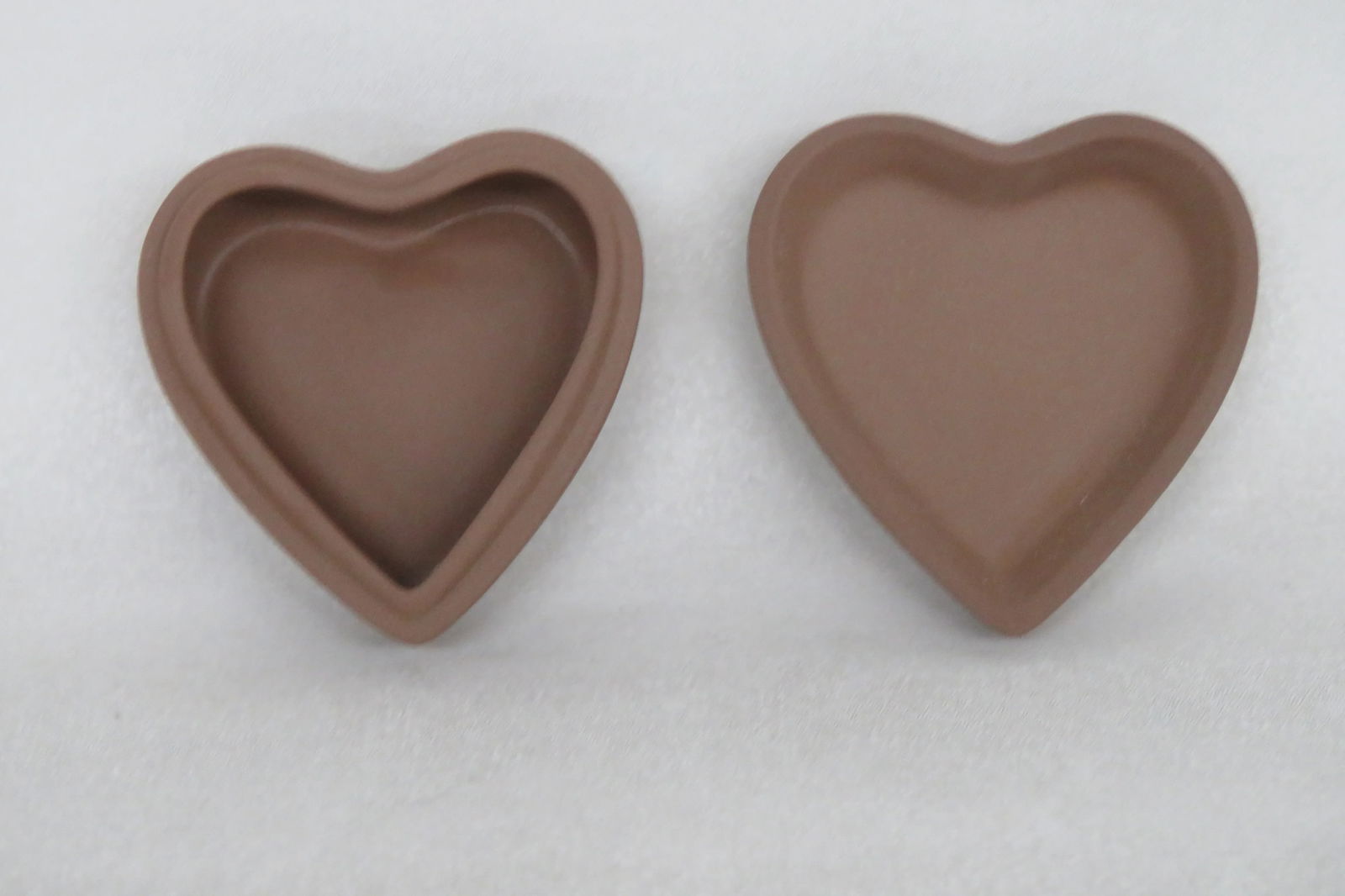 Wedgwood Jasperware Trinket Jewelry Heart Shape Box Brown - 4