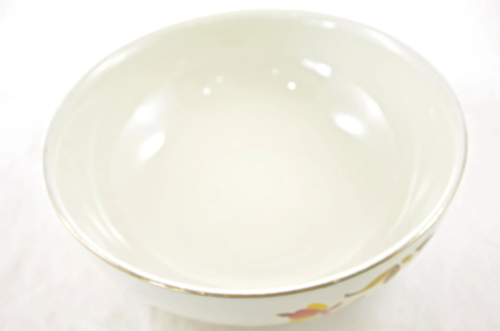 Round Leaf & Vine Bowl - 3