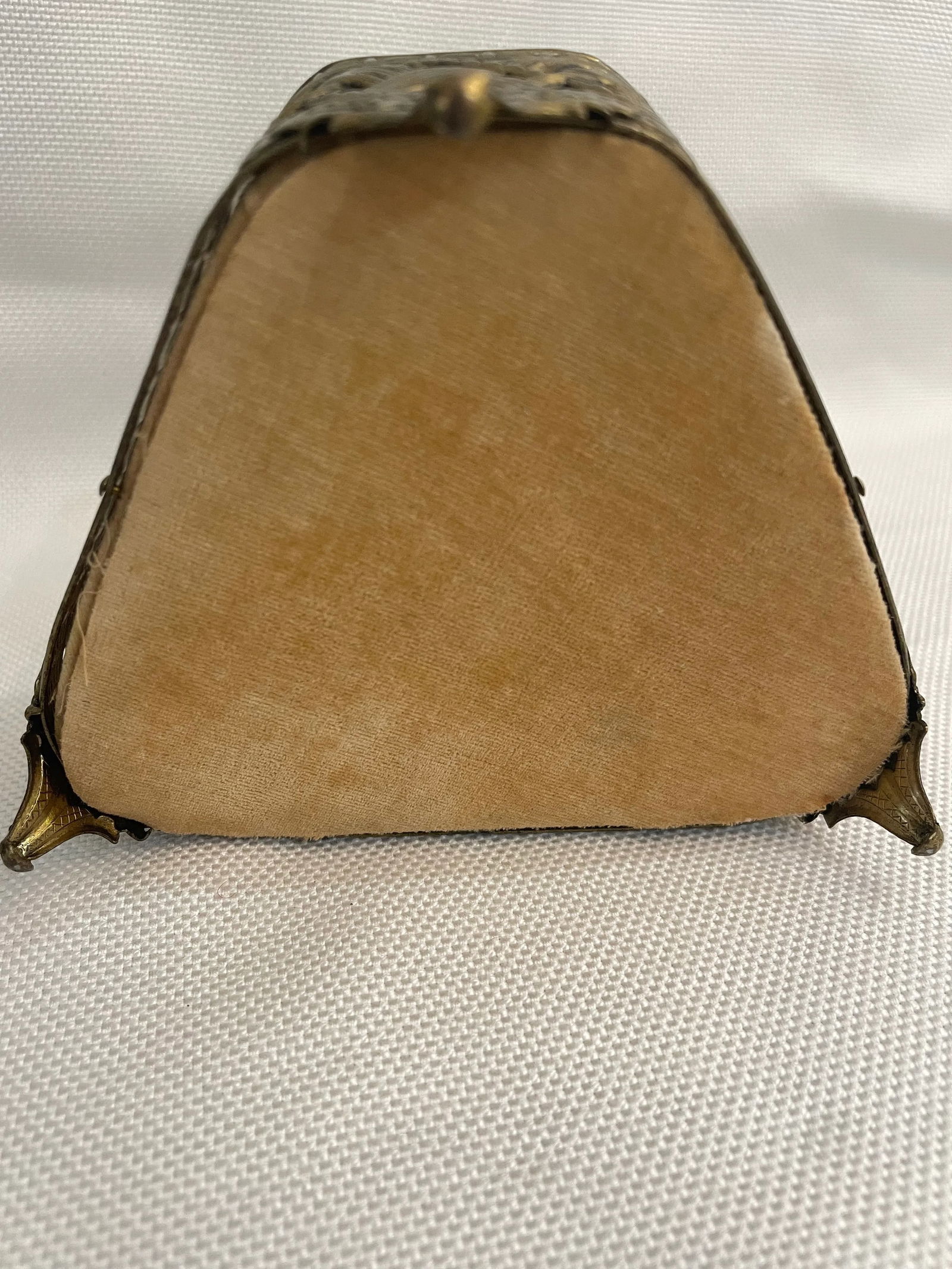 Vintage Filagree Brass Plated and Glass Footed Jewelry Box - 8