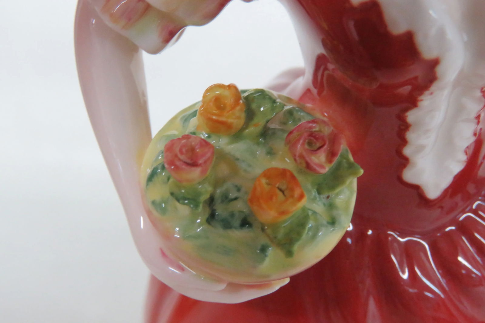 Royal Doulton Helen Hn3886 Bone China Porcelain Figurine - 12