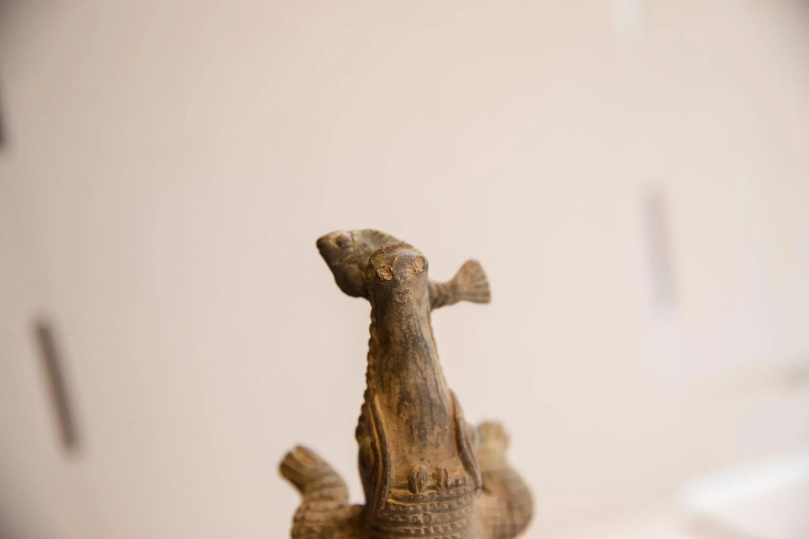 Vintage African Crocodile With Fish Sculpture - 2
