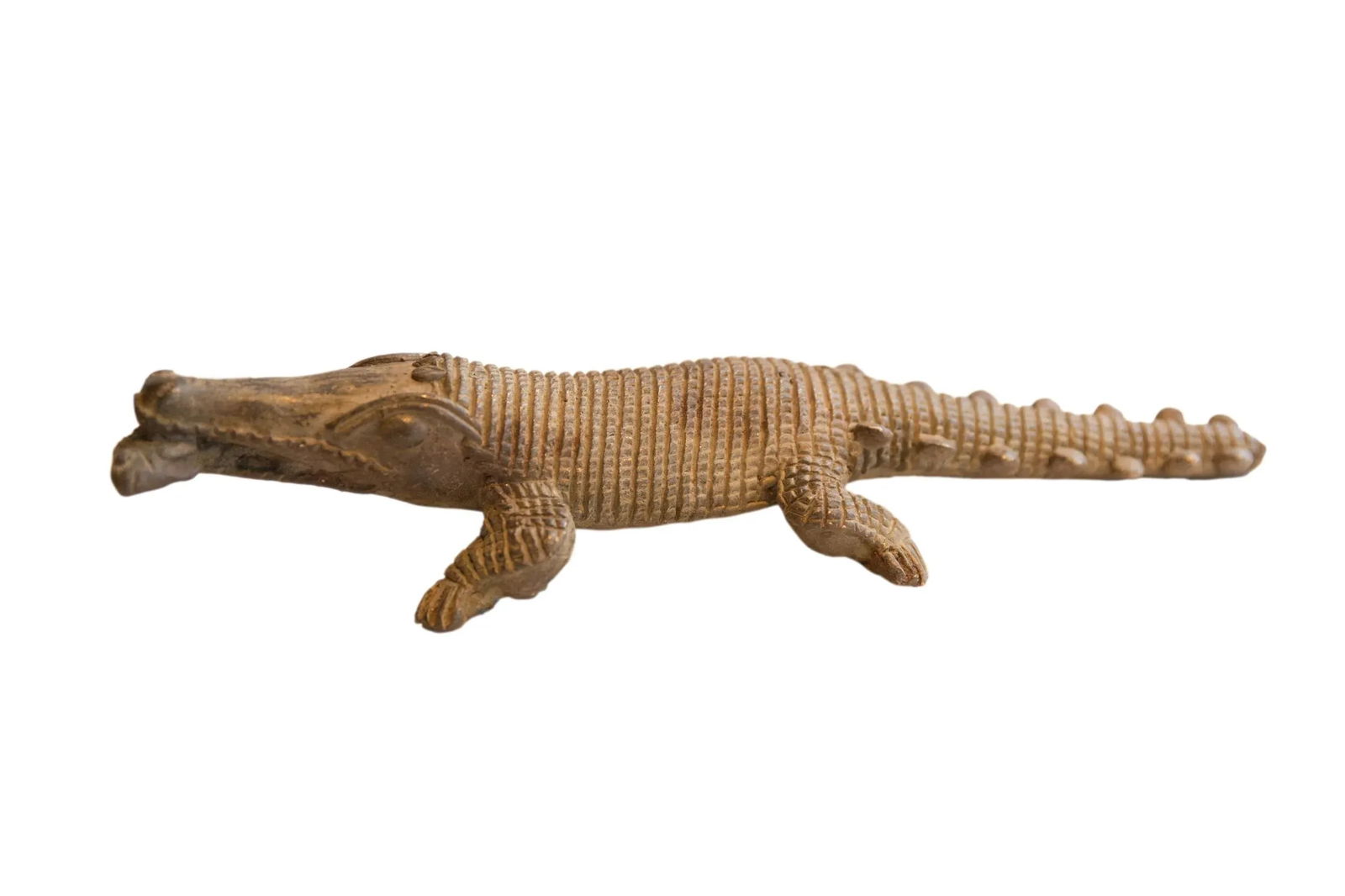 Vintage African Crocodile With Fish Sculpture - 7