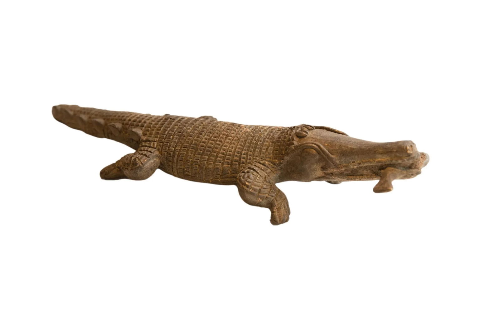 Vintage African Crocodile With Fish Sculpture - 9