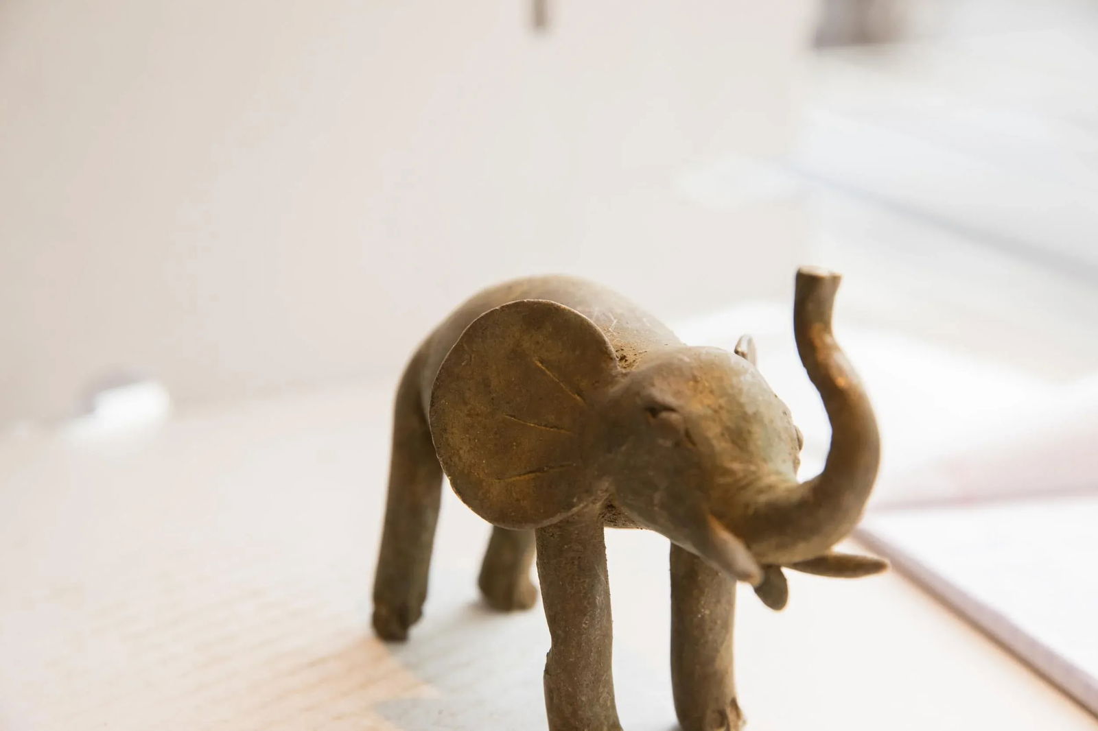 Vintage African Elephant Sculpture - 4