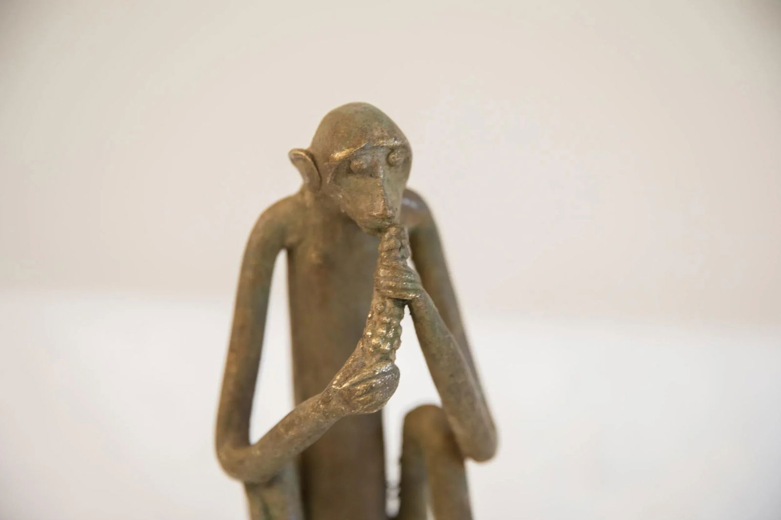 Vintage African Sitting Monkey Eating Sculpture - 2