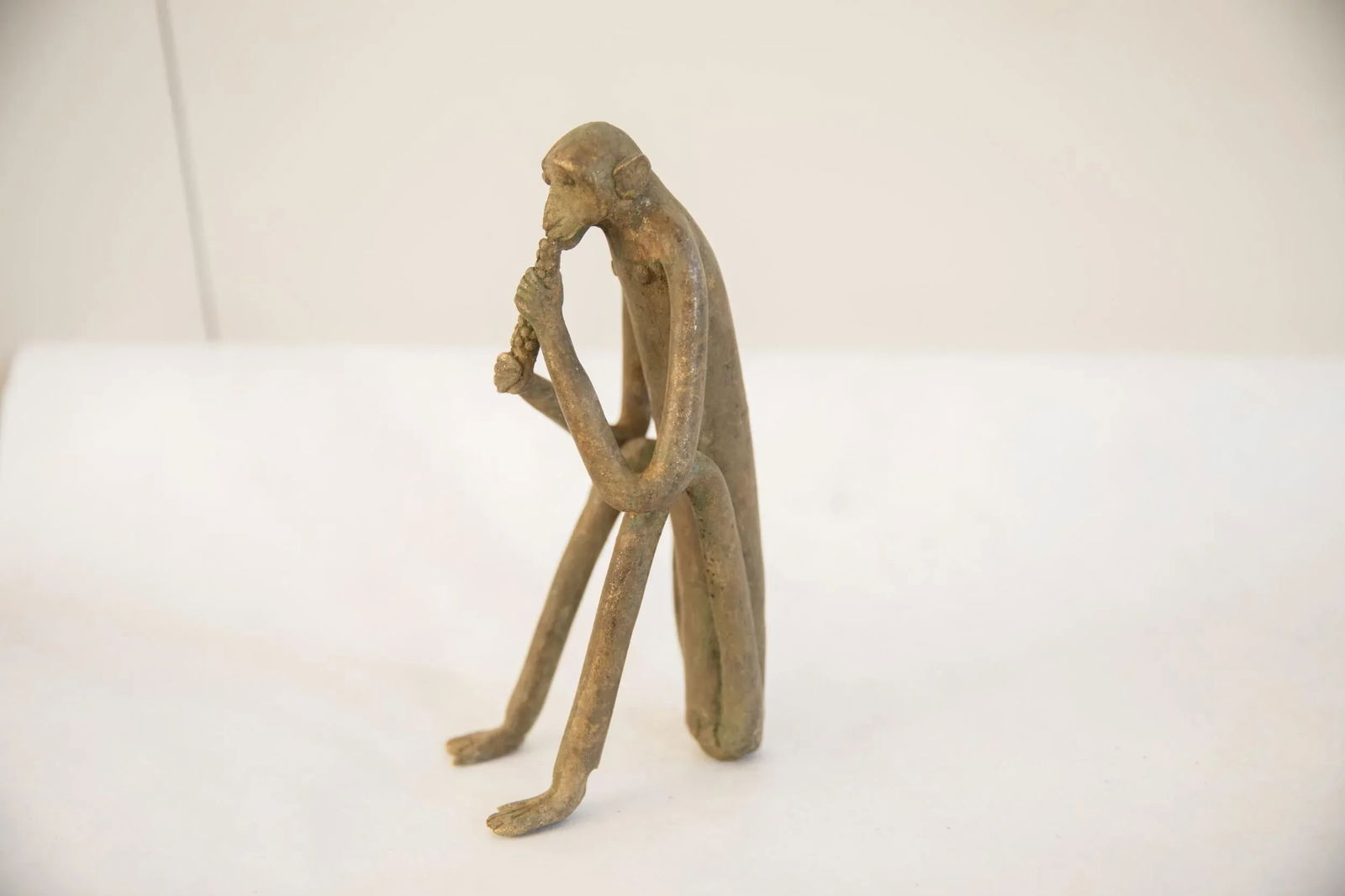 Vintage African Sitting Monkey Eating Sculpture - 5