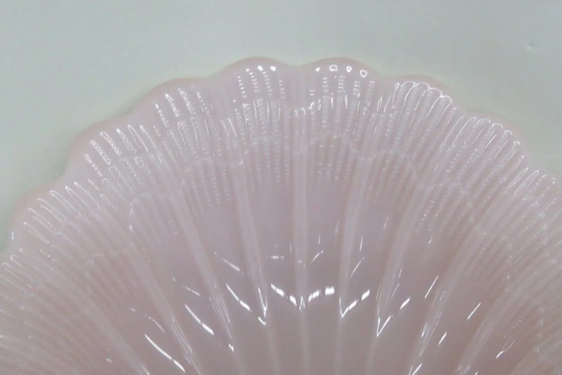 Cambridge Crown Tuscan Style Pink Milk Glass Sea Shell Large Footed Bowl - 8