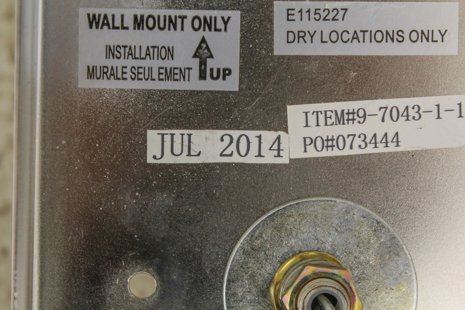 Modern Design Chrome Finish Wall Mount Light Fixture - 8