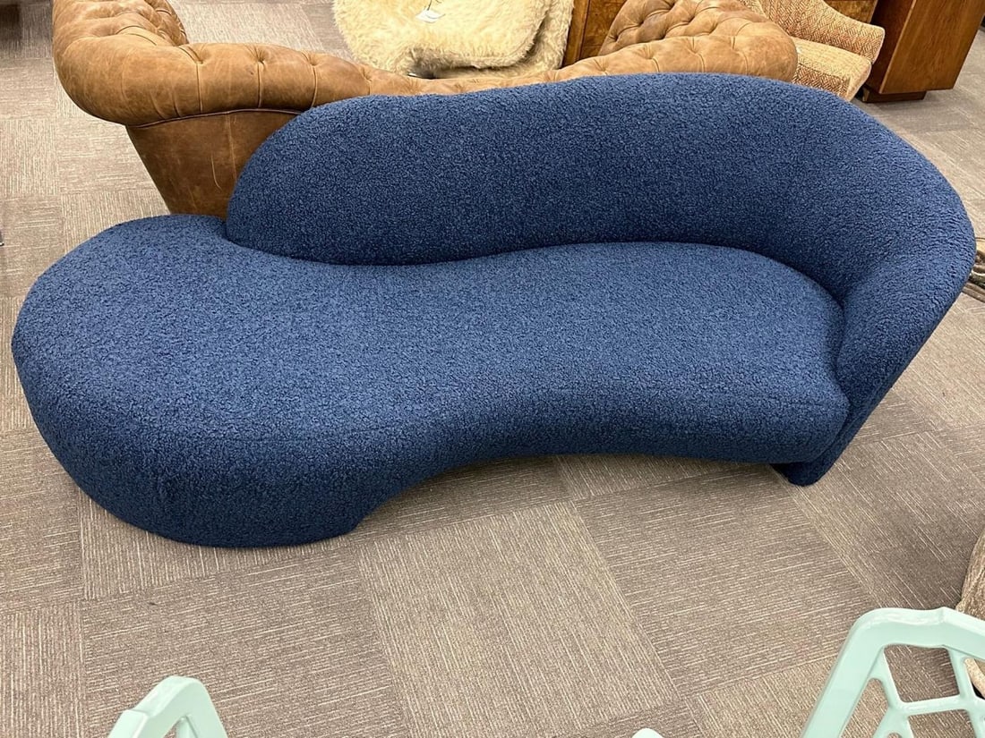 Mid-Century Modern Style Organic Form Kidney Shaped Cloud Sofa, Blue Boucle - 5