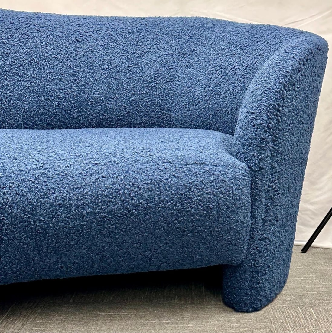 Mid-Century Modern Style Organic Form Kidney Shaped Cloud Sofa, Blue Boucle - 9