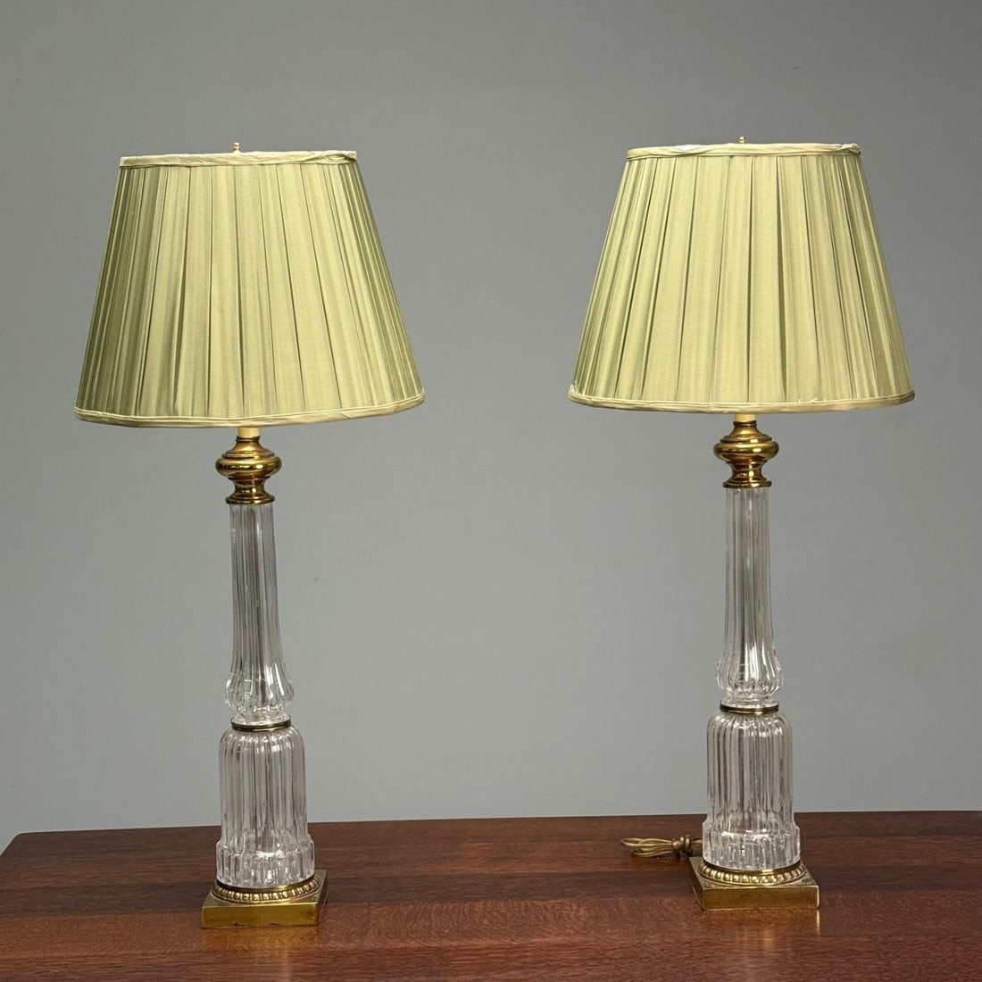 Hollywood Regency Style, Table Lamps, Fluted Crystal, Gilt Metal, USA, 1980s - 3