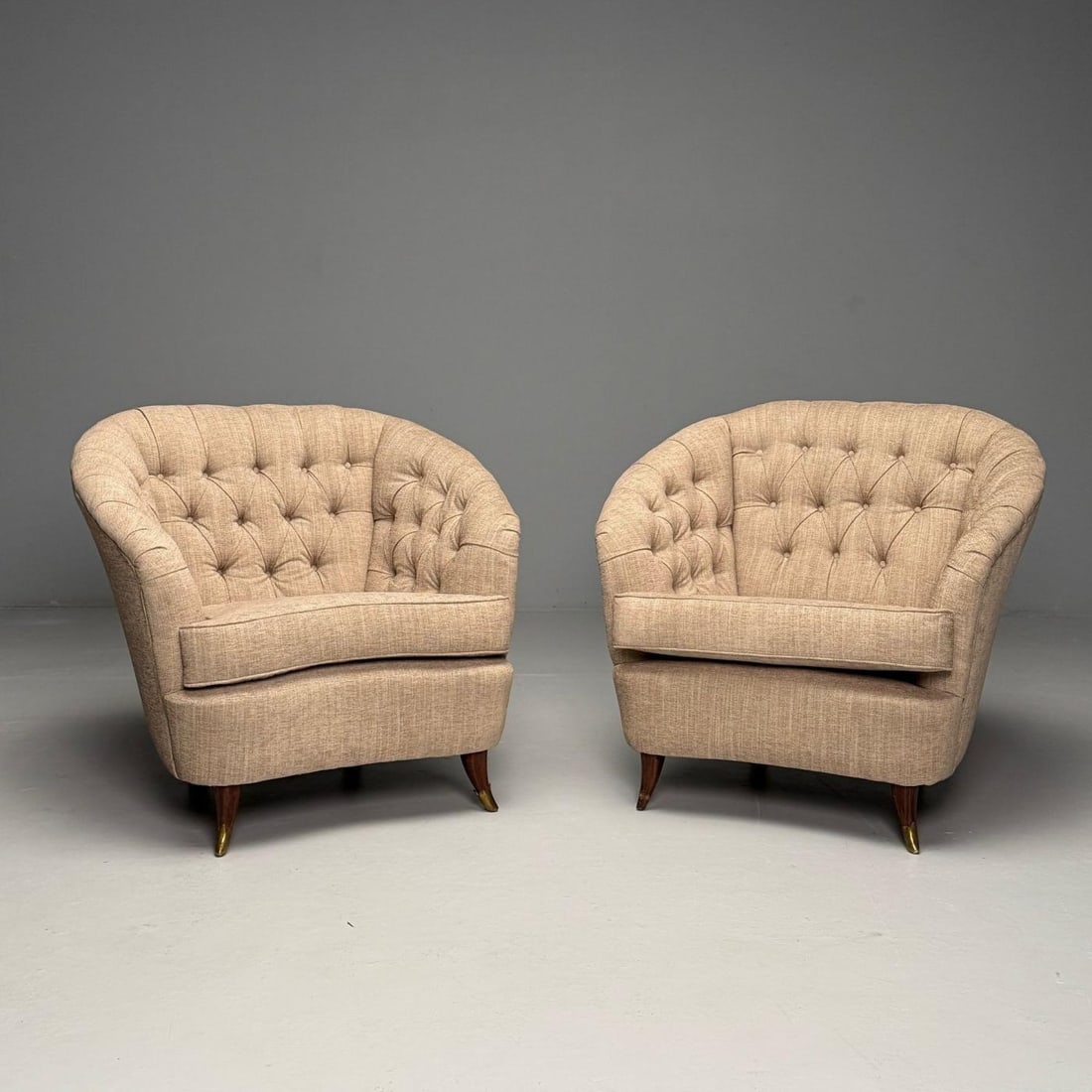 Gio Ponti, Italian Mid-Century Modern, Tufted Lounge Chairs, Beige Linen, 1950s - 5